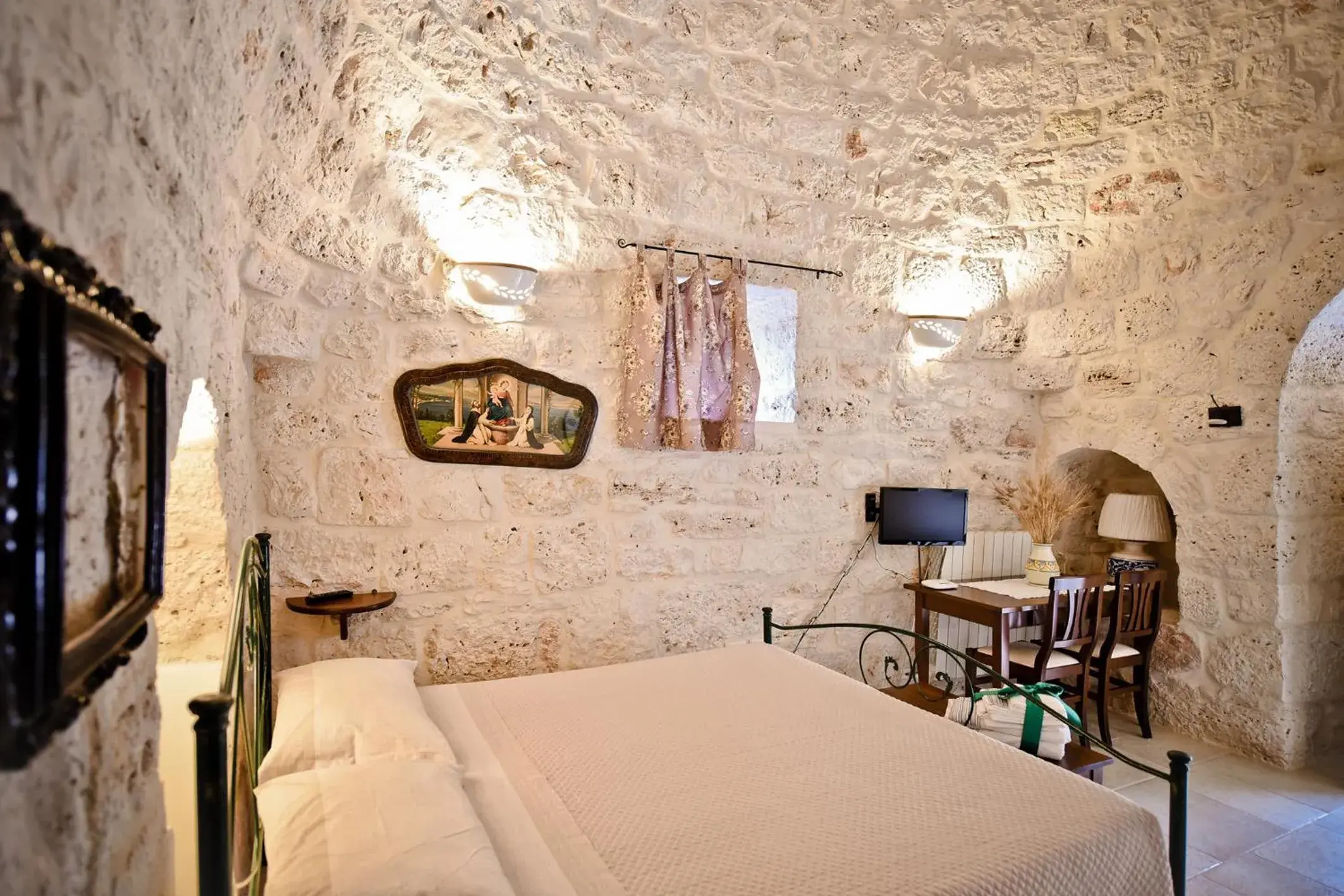 Large Double Room - single occupancy in B&B Masseria Nuove Caselle Large Double Room - single occupancy in B&B Masseria Nuove Caselle