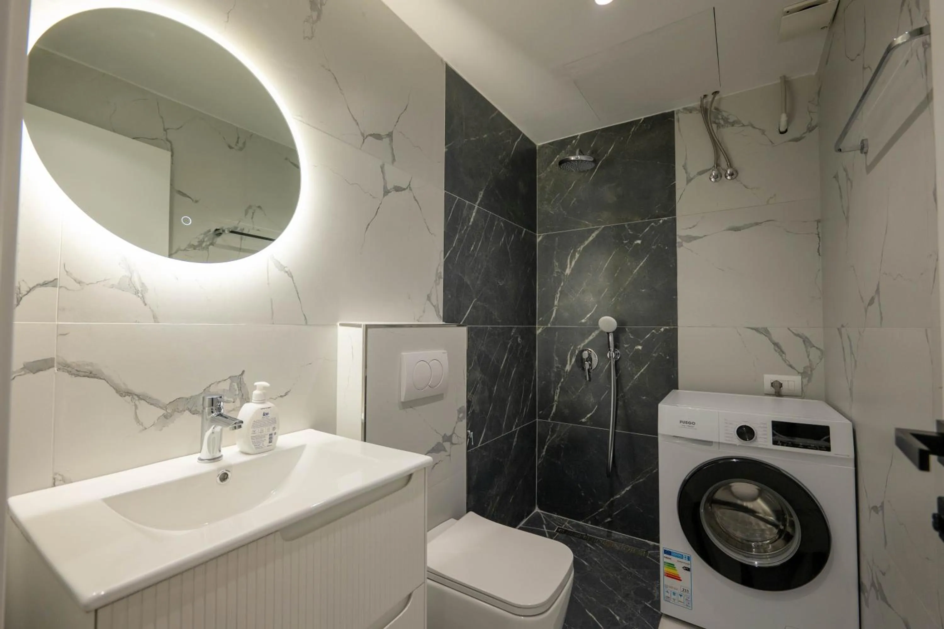 Shower in Regal Luxury Apartments