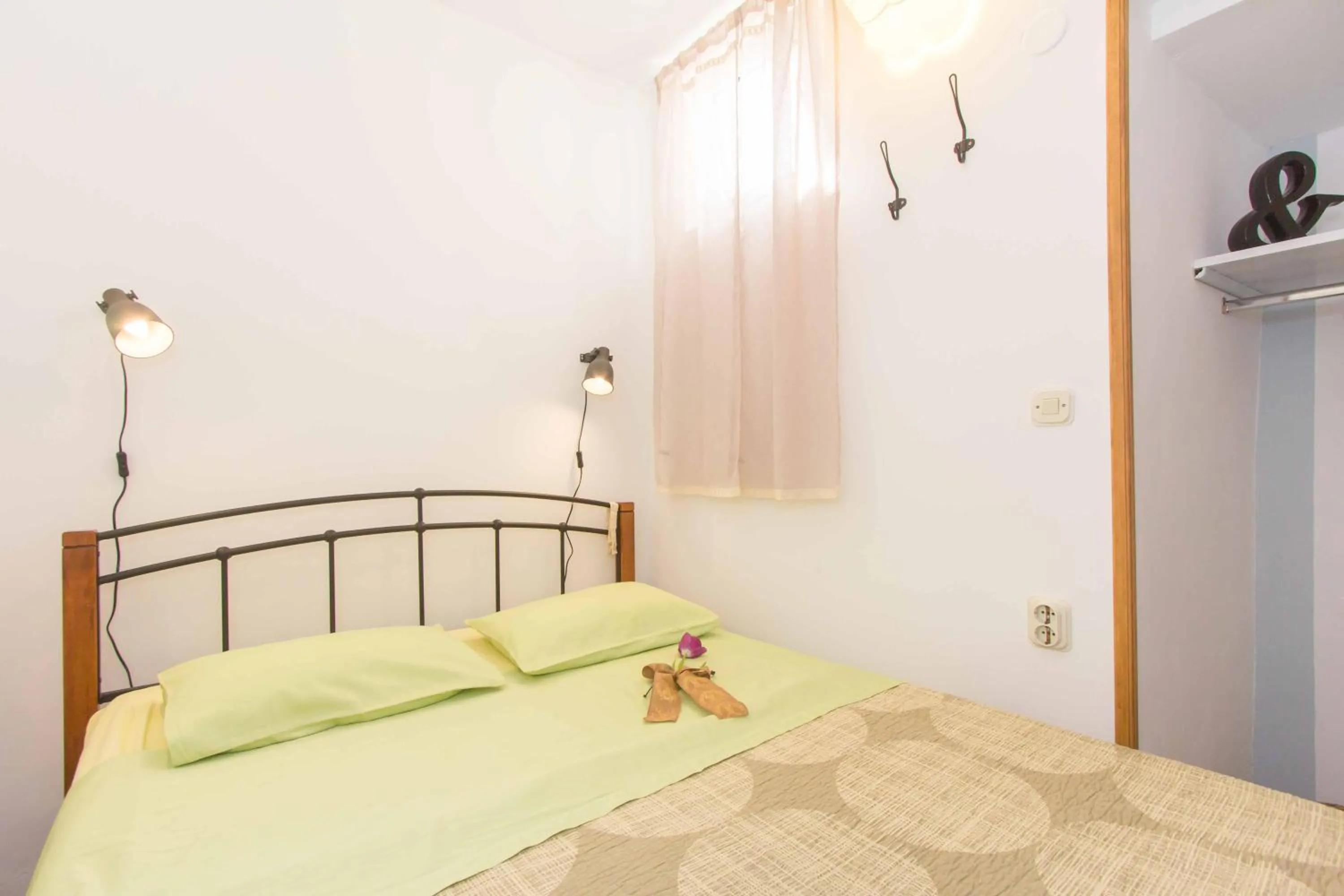 Property building, Bed in Red Valentino Apartment
