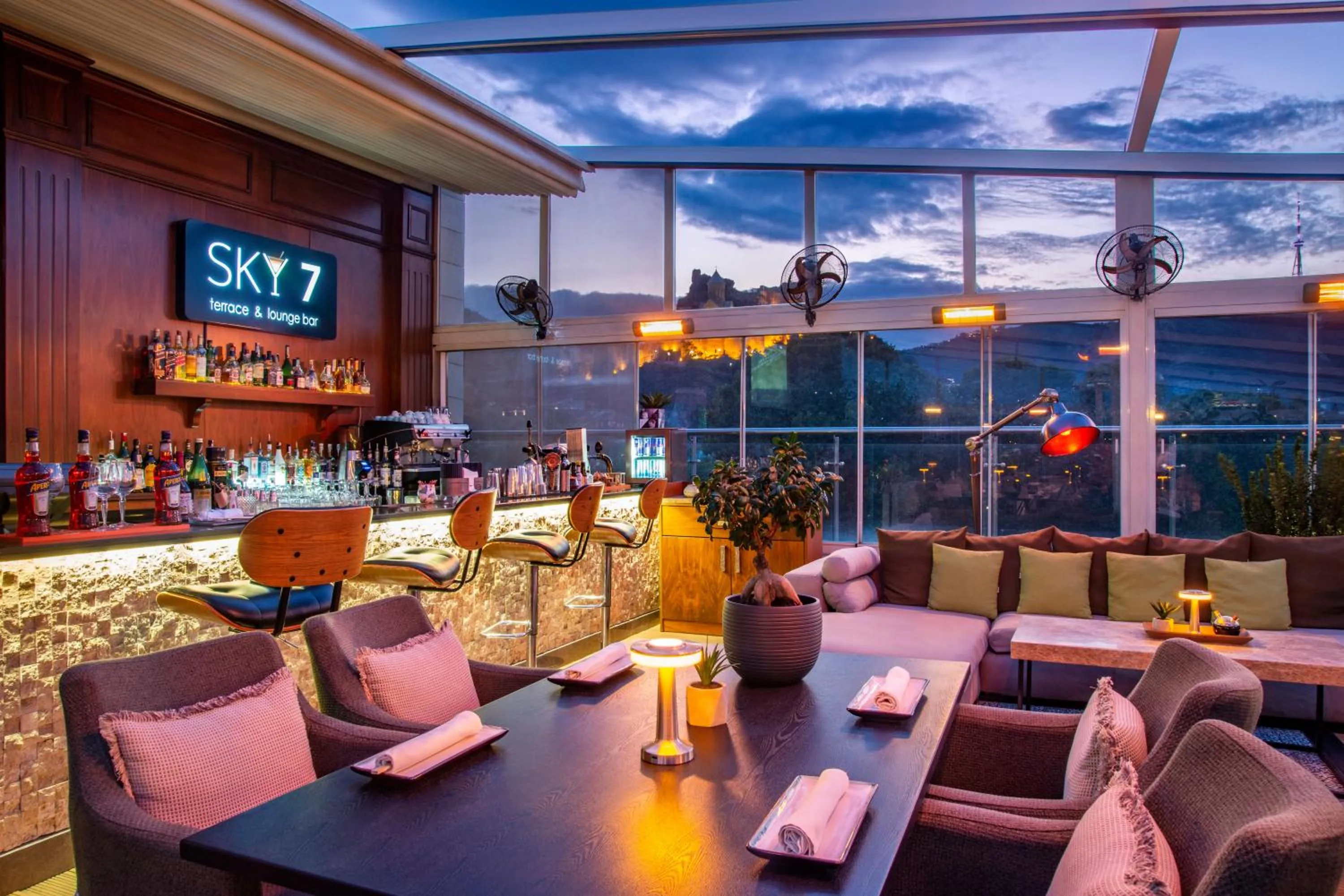 Lounge or bar in Mercure Tbilisi Old Town