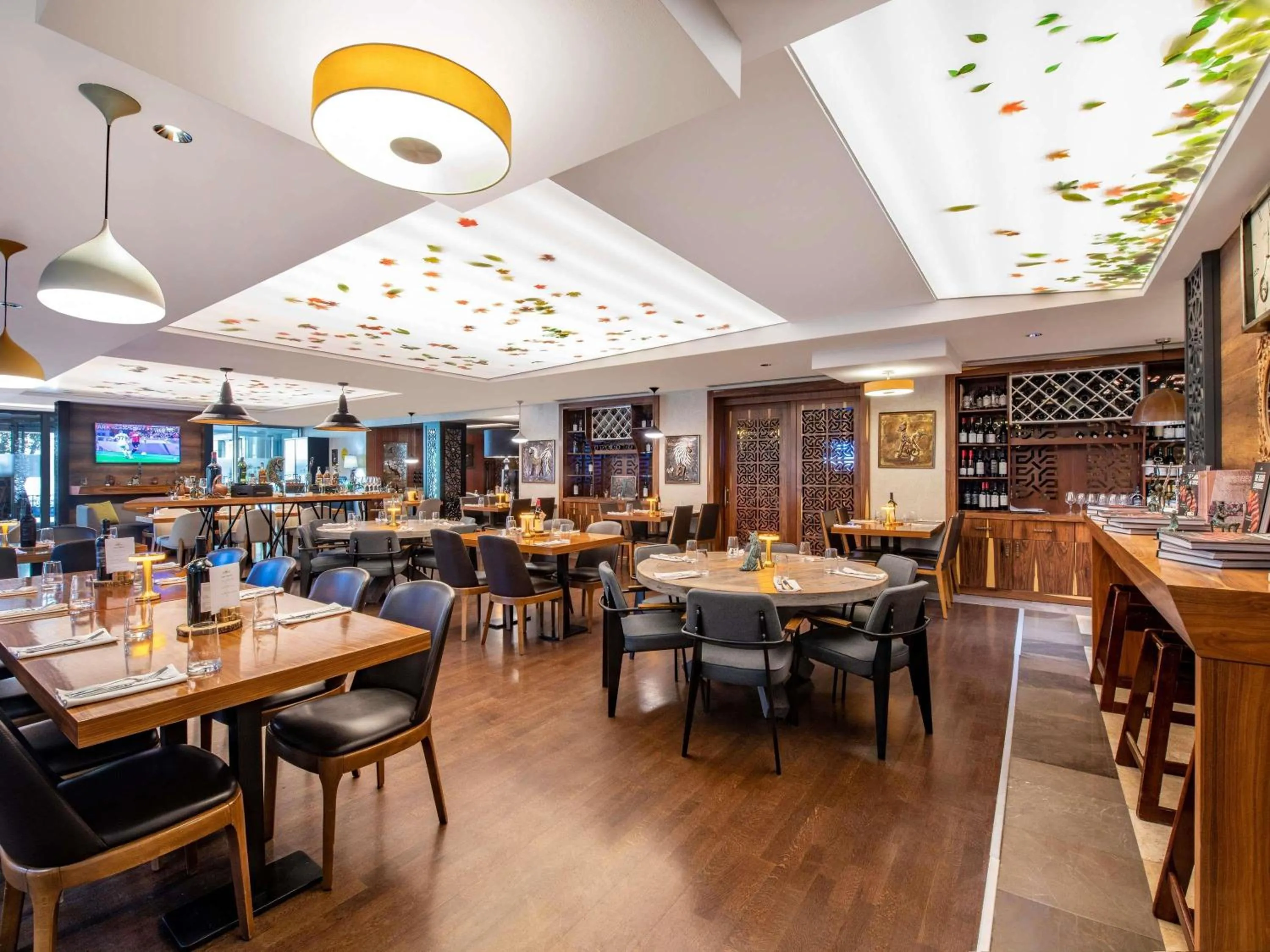 Restaurant/places to eat in Mercure Tbilisi Old Town