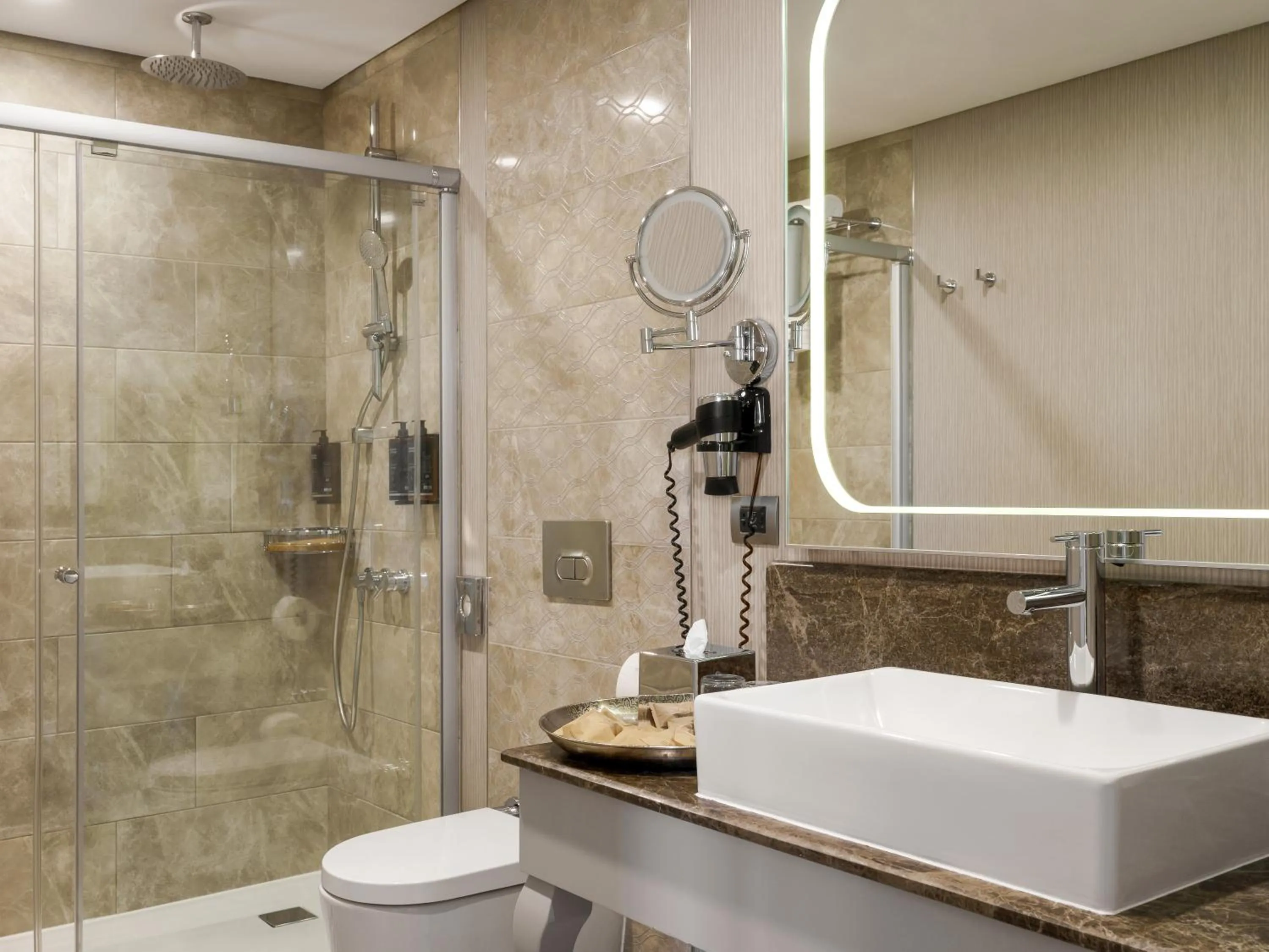 Shower in Mercure Tbilisi Old Town