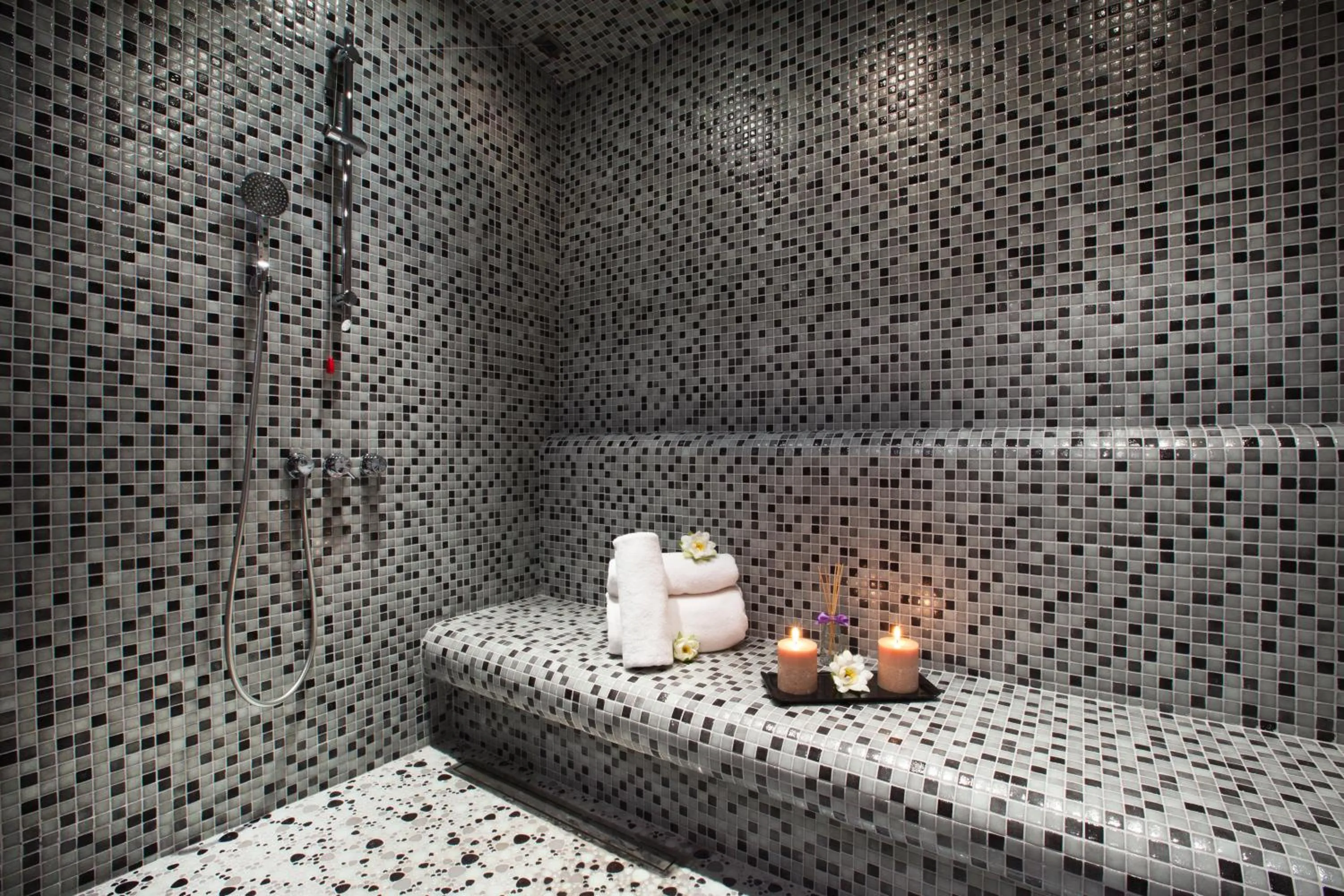 Steam room in Mercure Tbilisi Old Town