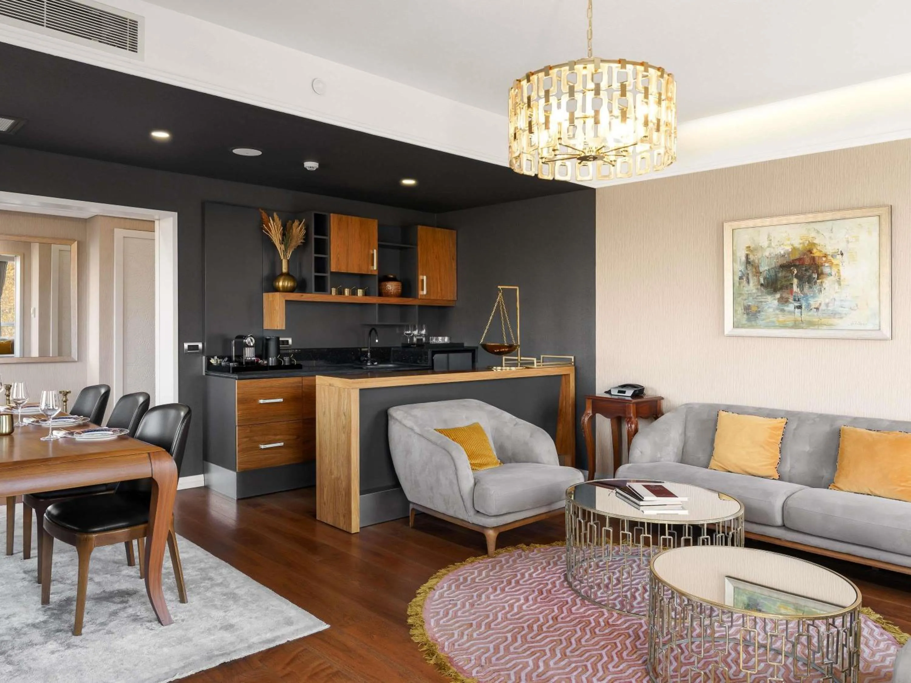 Photo of the whole room in Mercure Tbilisi Old Town