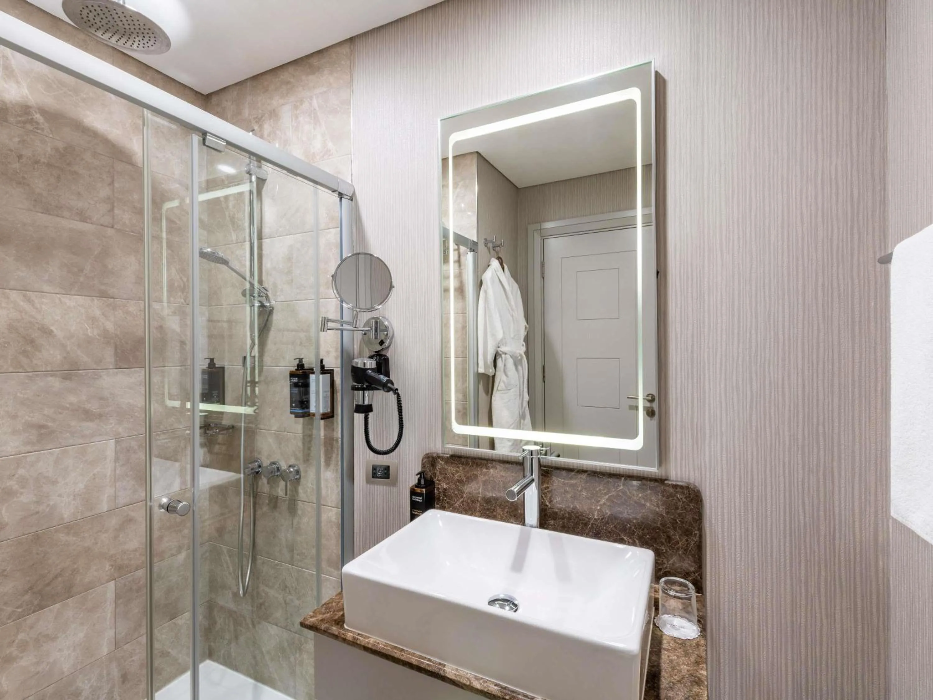 Bedroom in Mercure Tbilisi Old Town