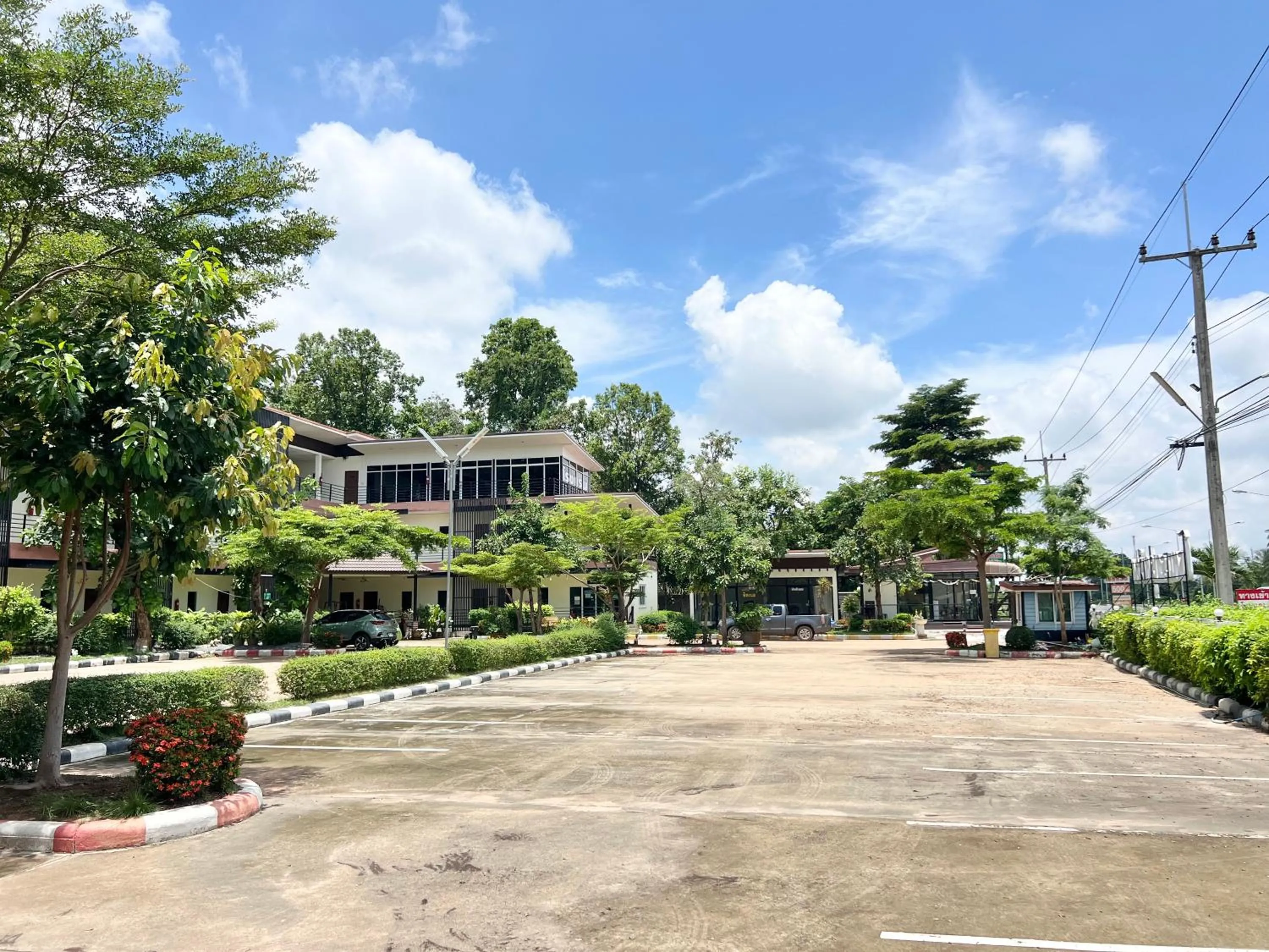 Property building in Rungreang Hotel