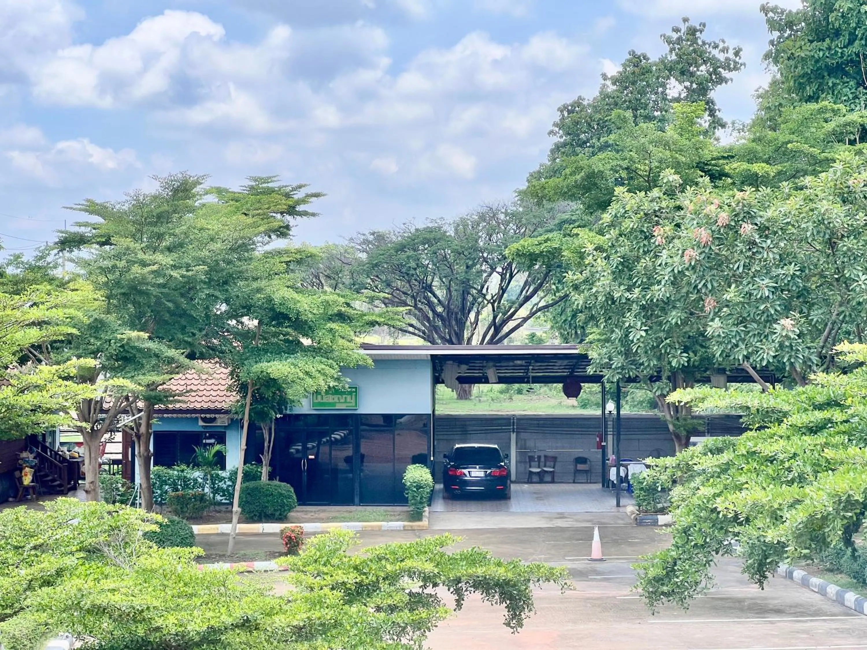 Property building in Rungreang Hotel