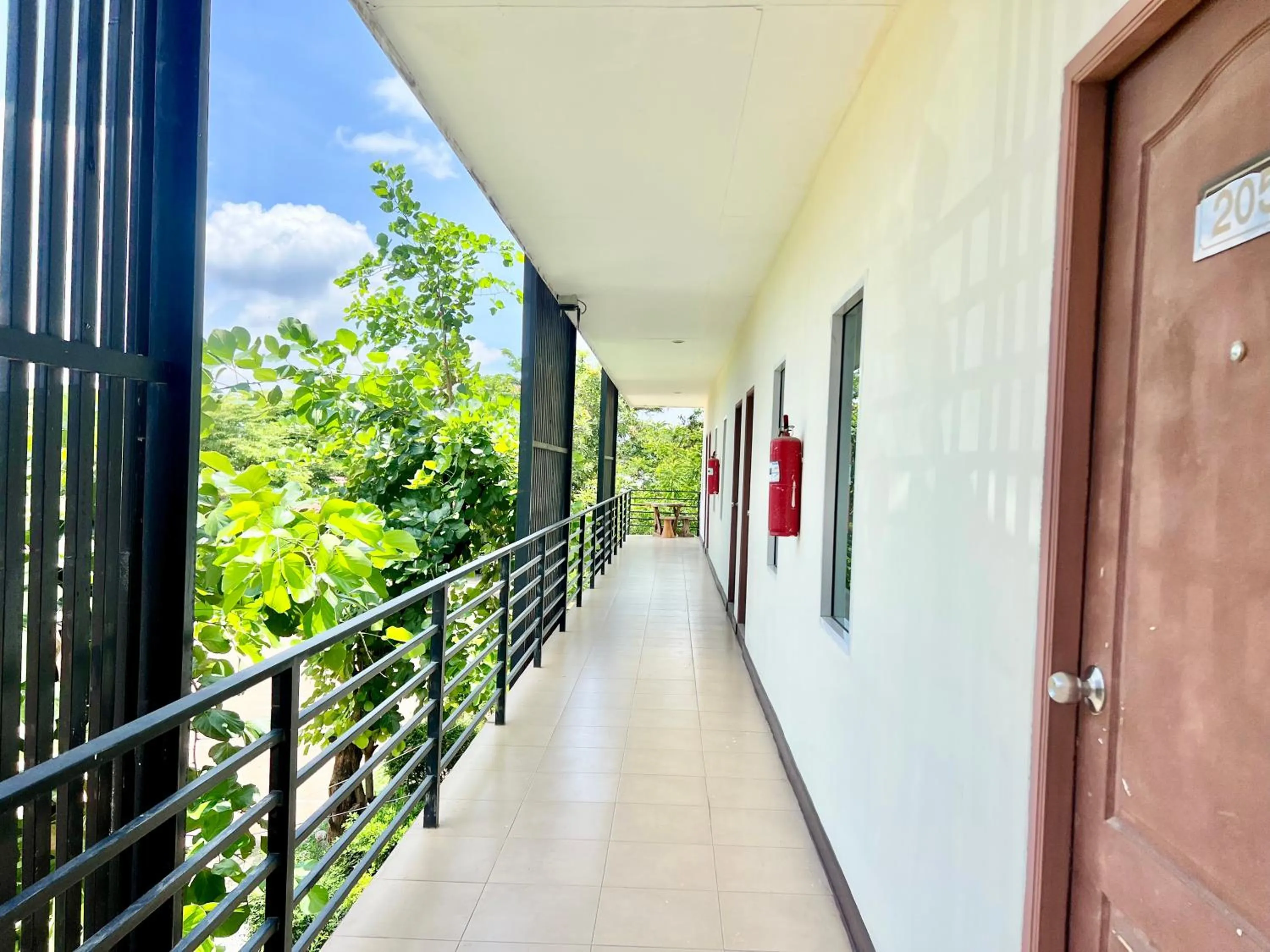 Area and facilities in Rungreang Hotel