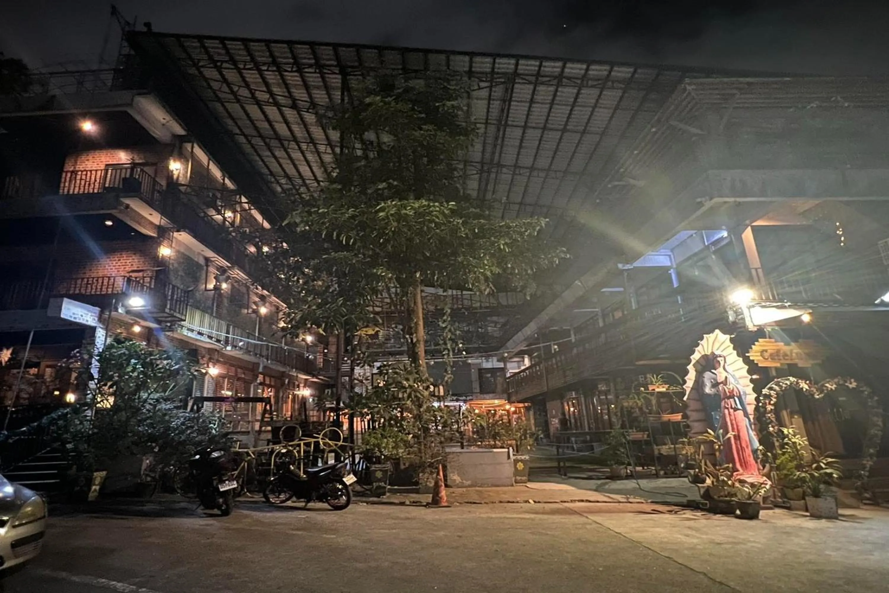 Property building in Casa Alegria Bed and Breakfast Antipolo