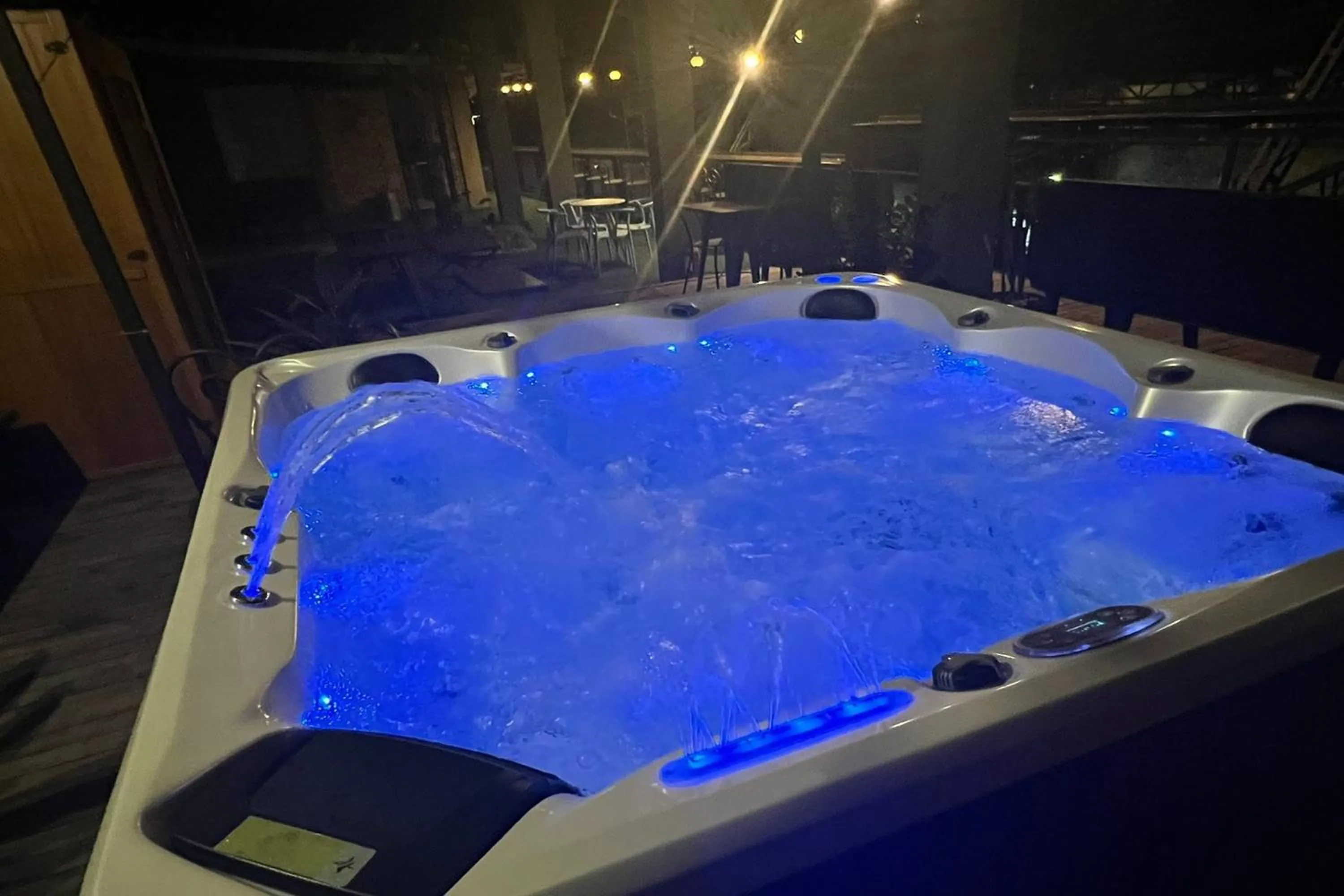 Hot Tub in Casa Alegria Bed and Breakfast Antipolo