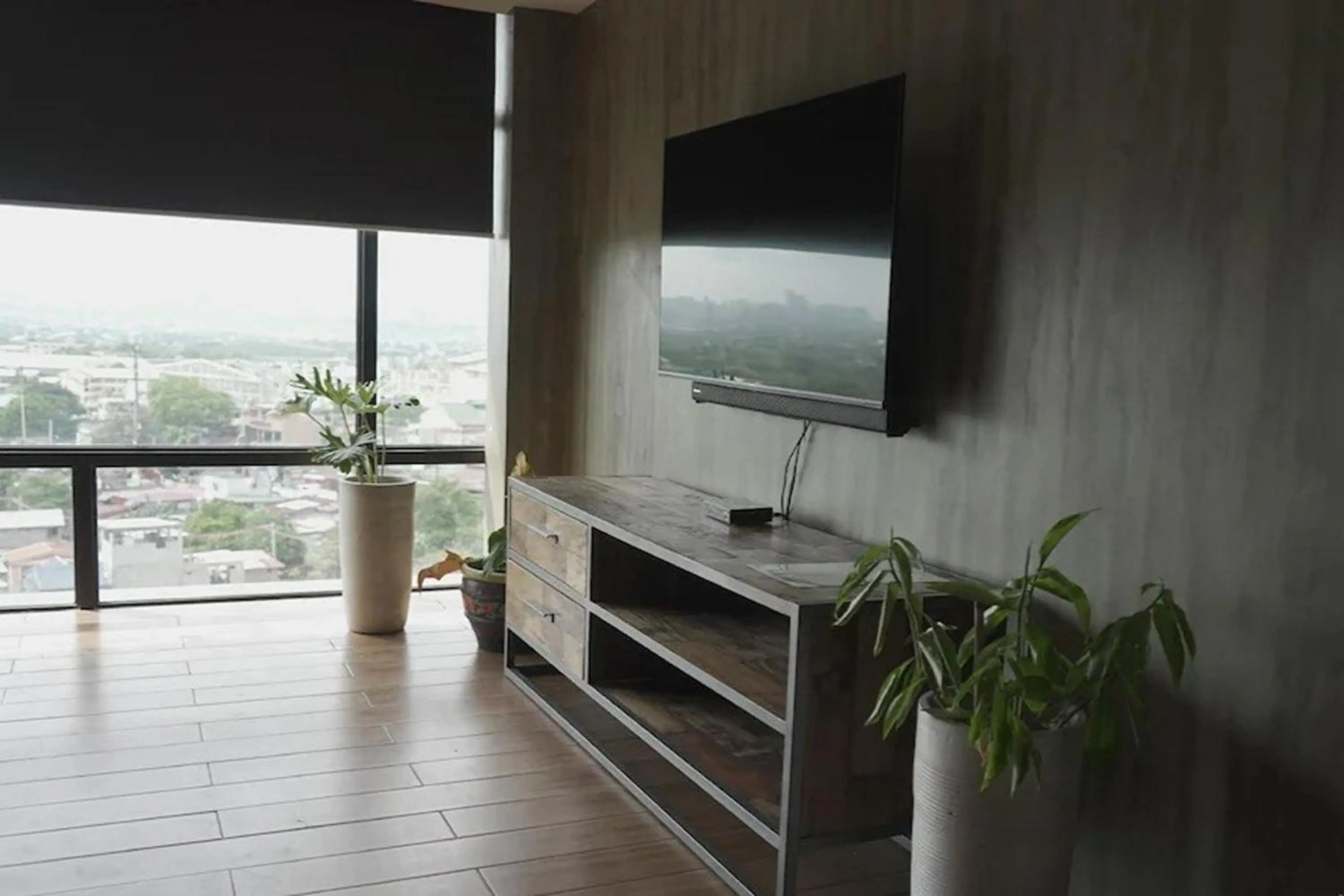 TV and multimedia in Casa Alegria Bed and Breakfast Antipolo