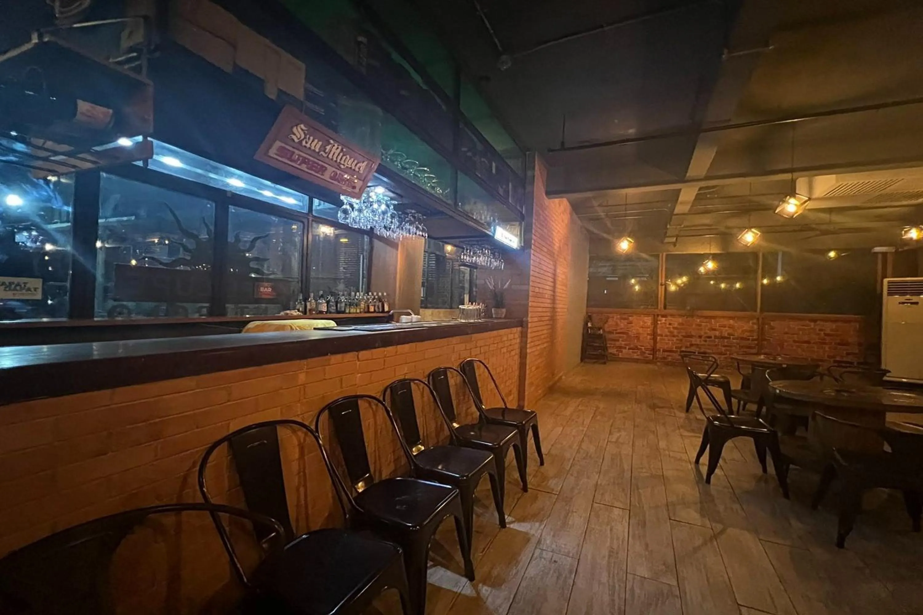 Restaurant/places to eat in Casa Alegria Bed and Breakfast Antipolo