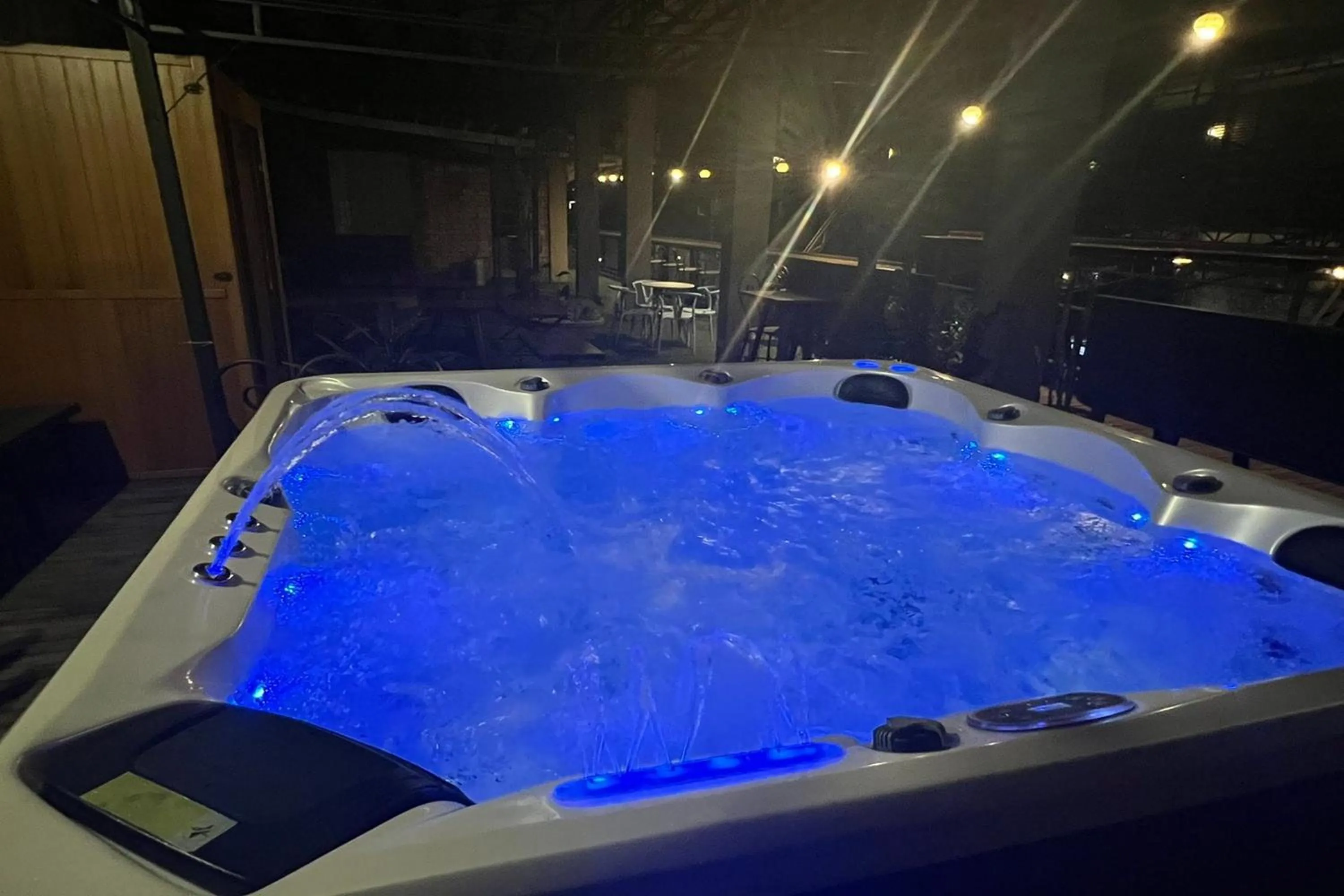 Hot Tub in Casa Alegria Bed and Breakfast Antipolo