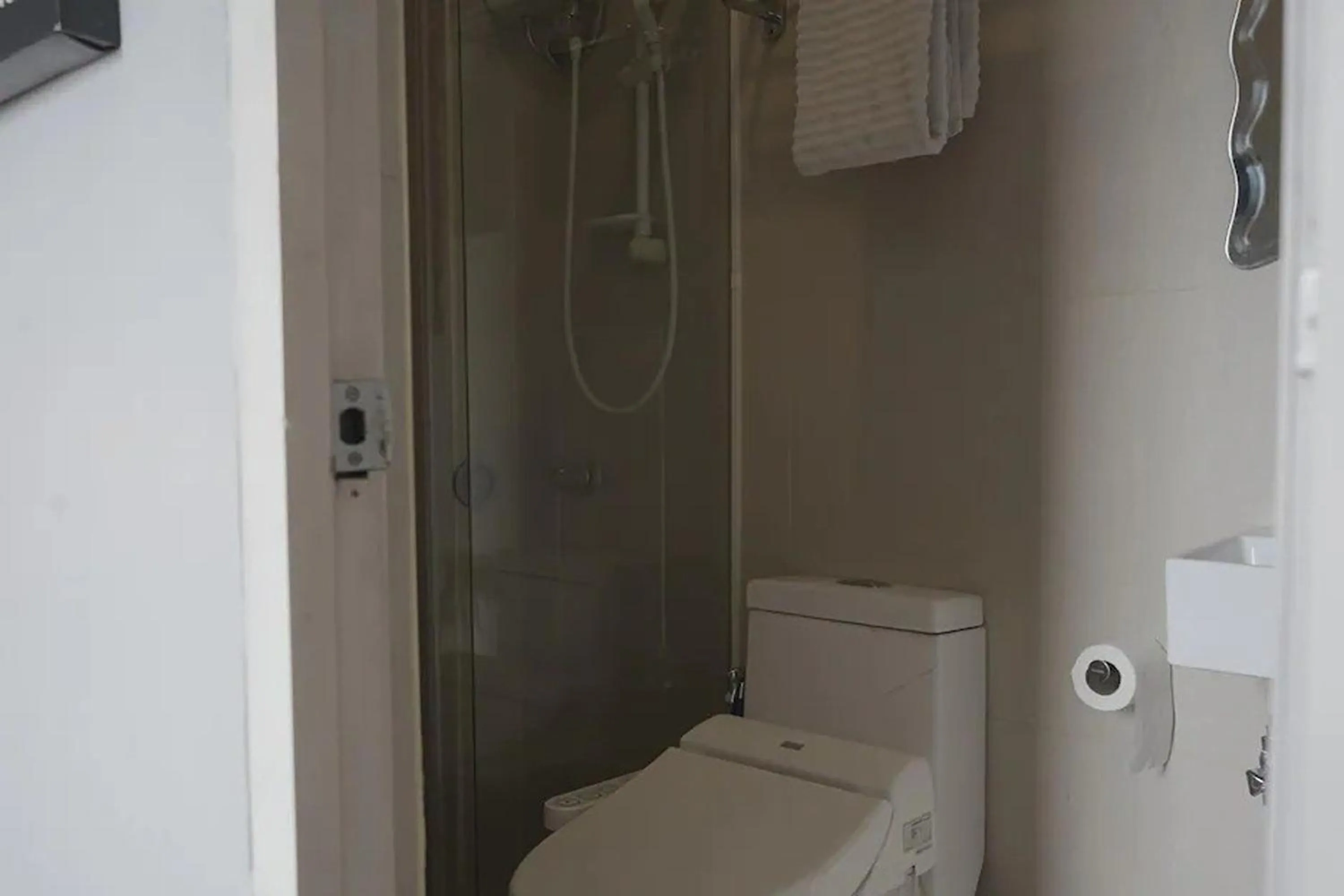 Bathroom in Casa Alegria Bed and Breakfast Antipolo