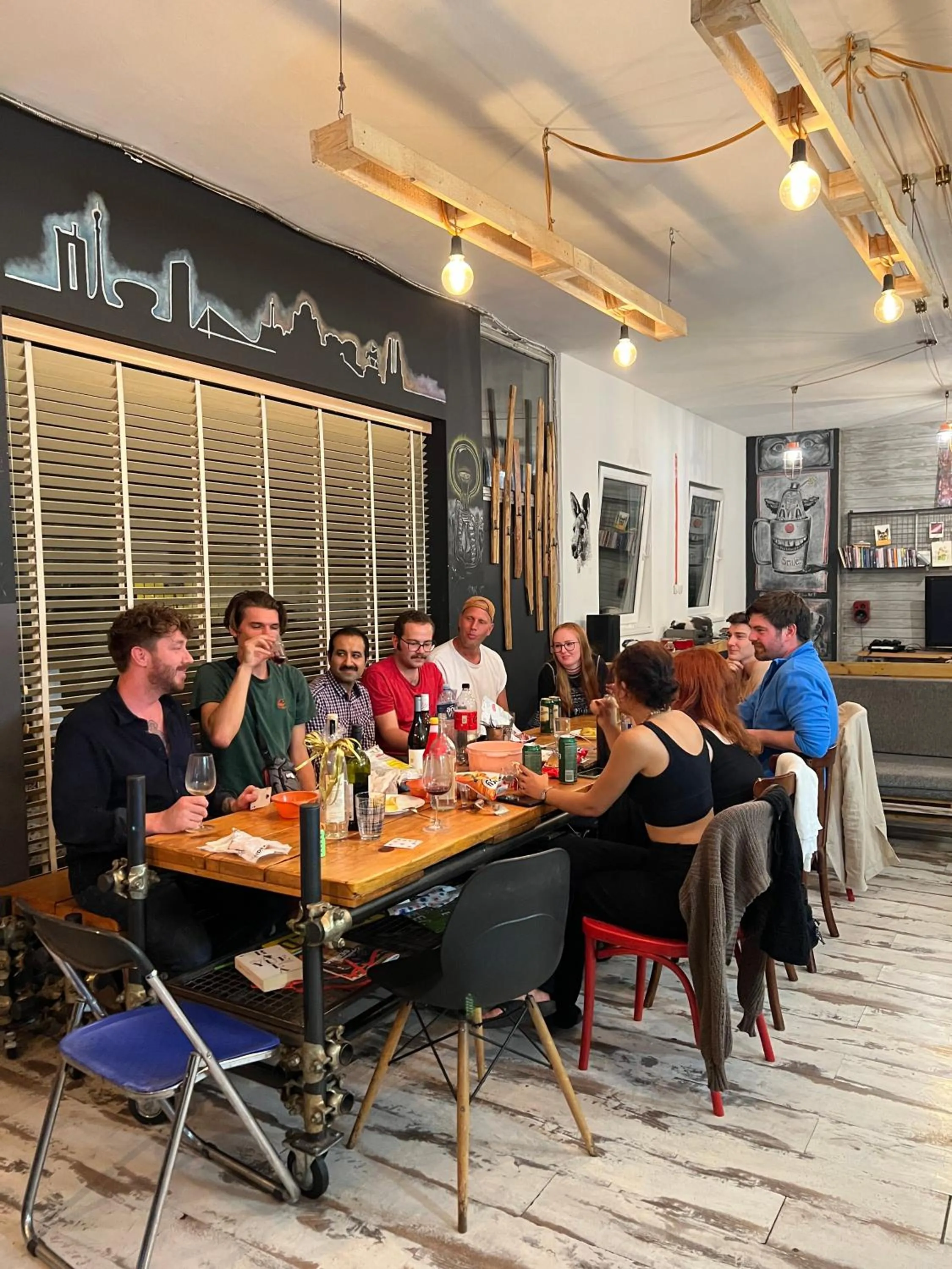 Communal lounge/ TV room in Hostel Fair and Square