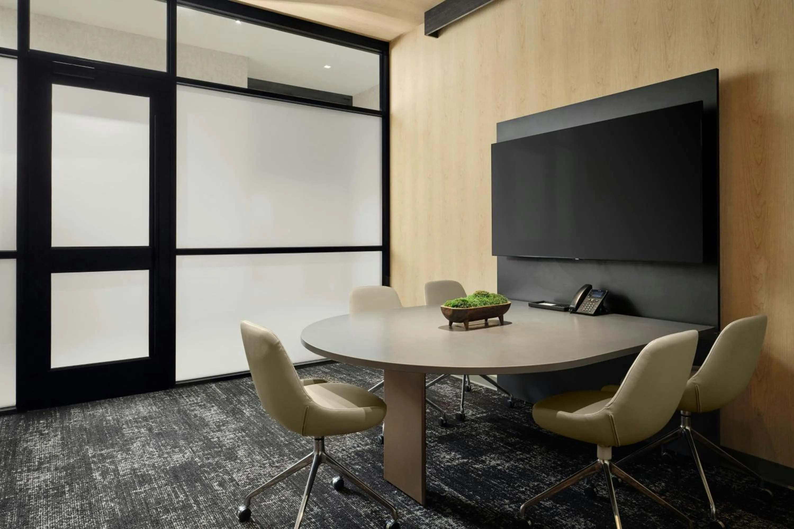 Meeting/conference room in AC Hotel by Marriott Burlington