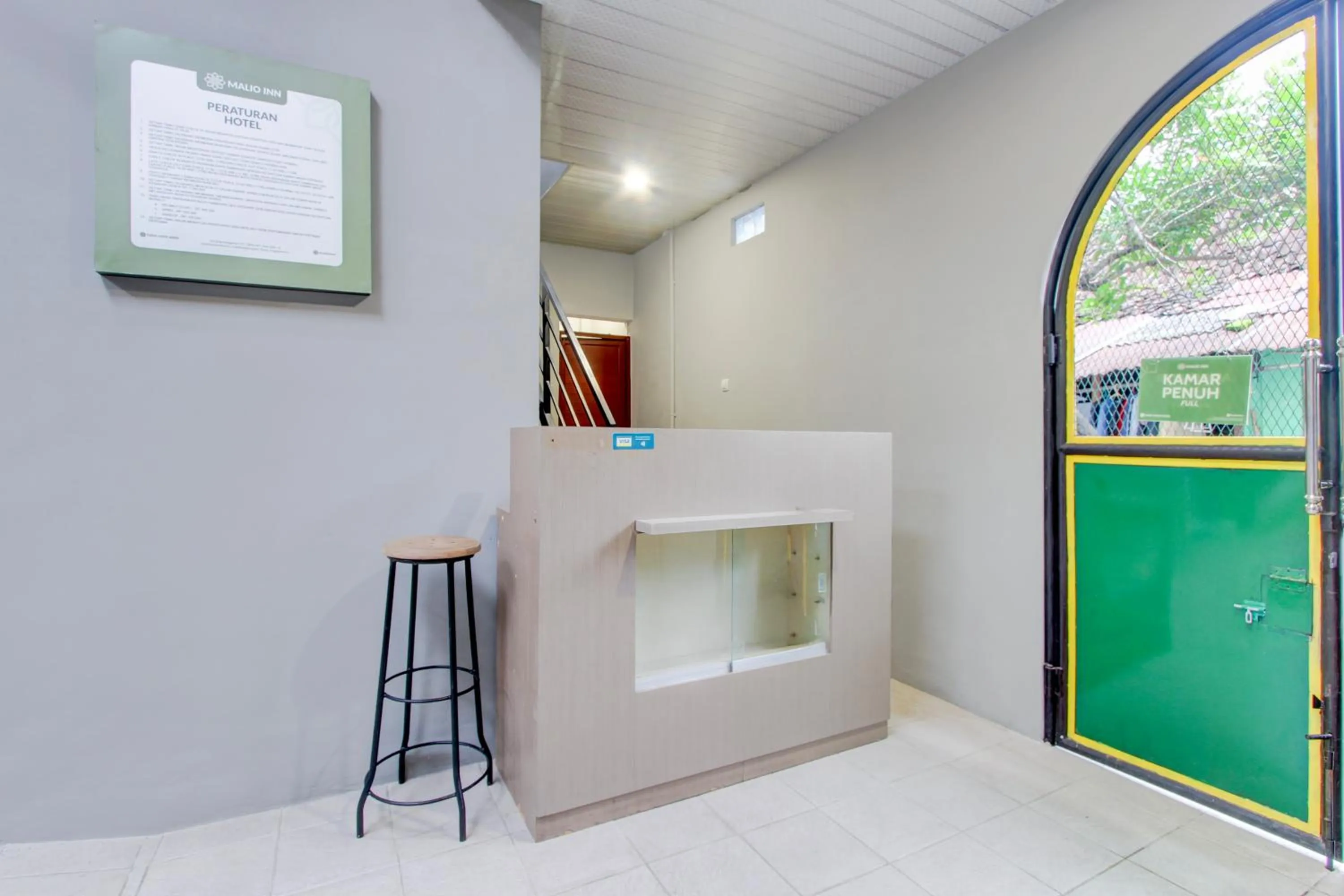 Lobby or reception in Hotel O Yogyakarta near Jalan Malioboro formerly Malio Inn