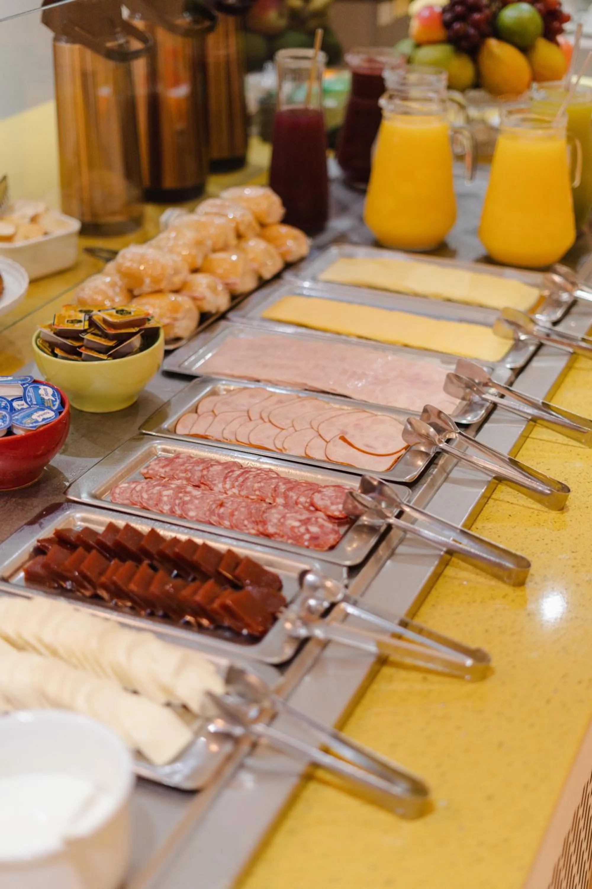 Breakfast in Hotel Caiuá Lago Umuarama