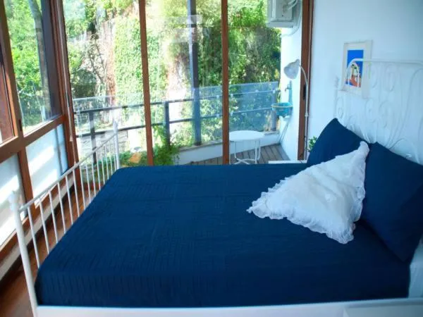 Double Room with Balcony and Sea View in Il Nido del Gabbiano