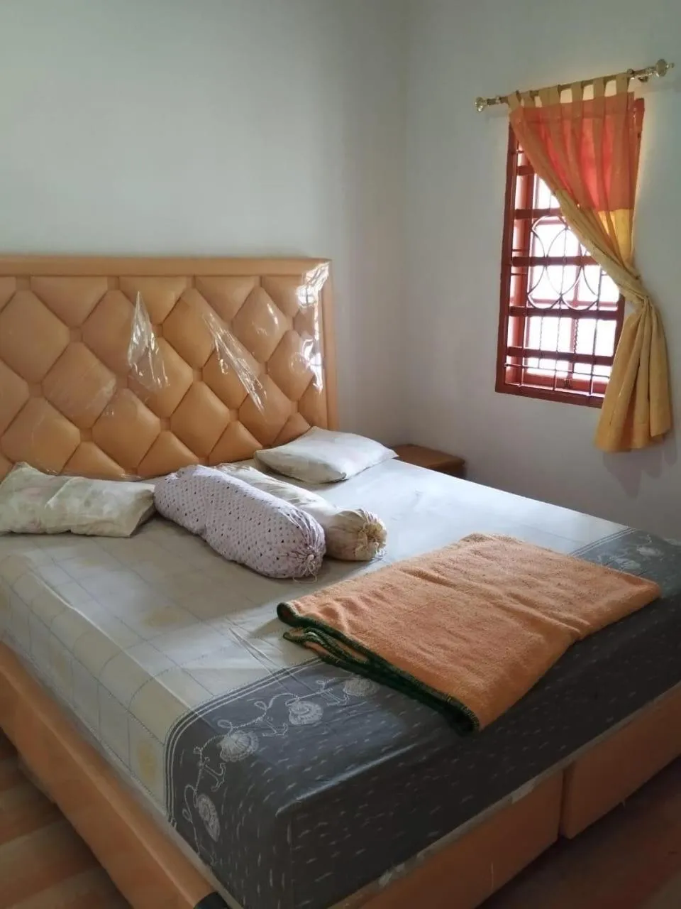 Bedroom, Bed in Villa Mutiara Asri