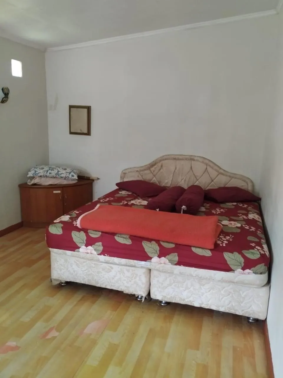 Bedroom, Bed in Villa Mutiara Asri