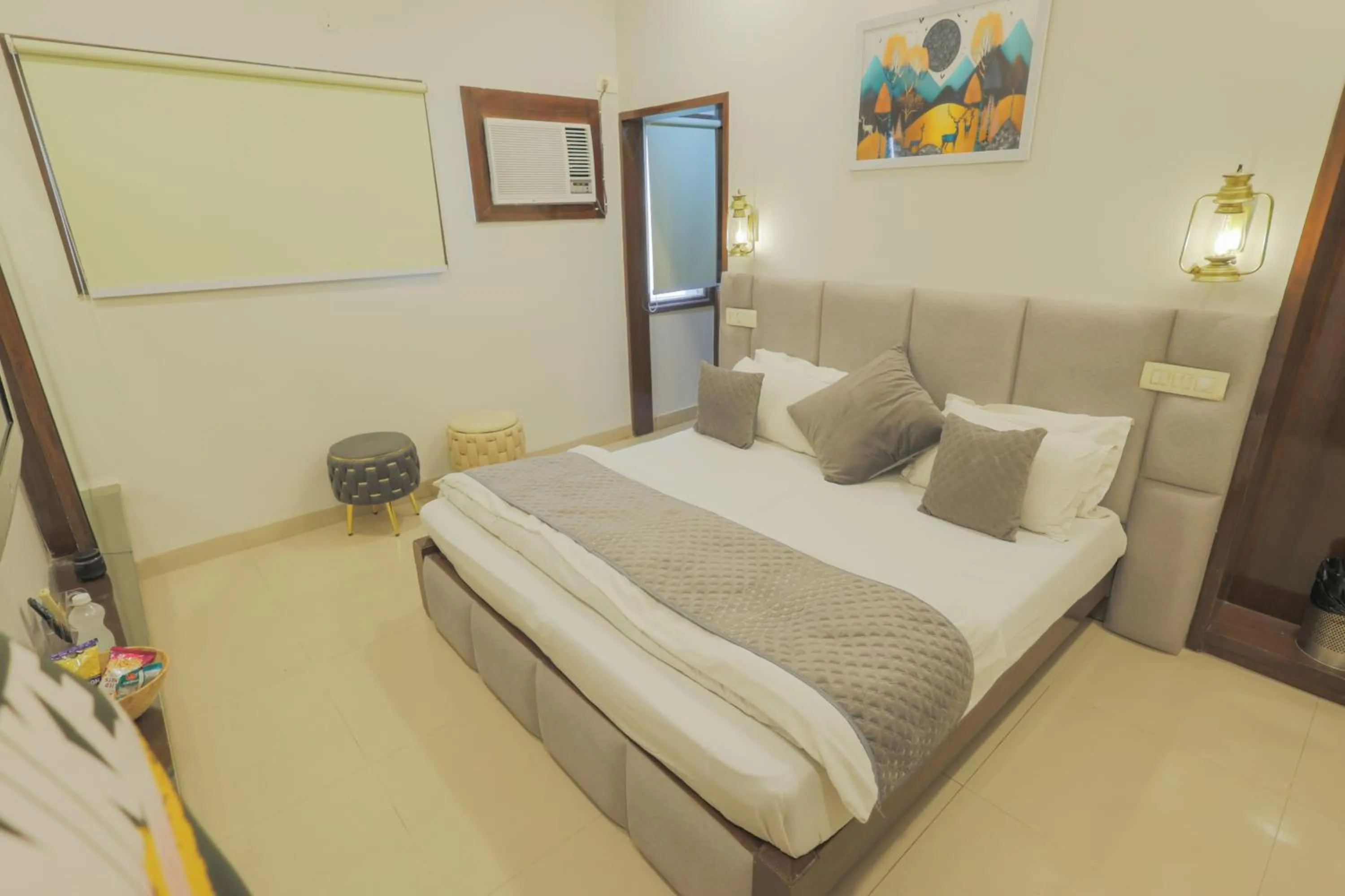 Bed in Hotel Maharani Regency