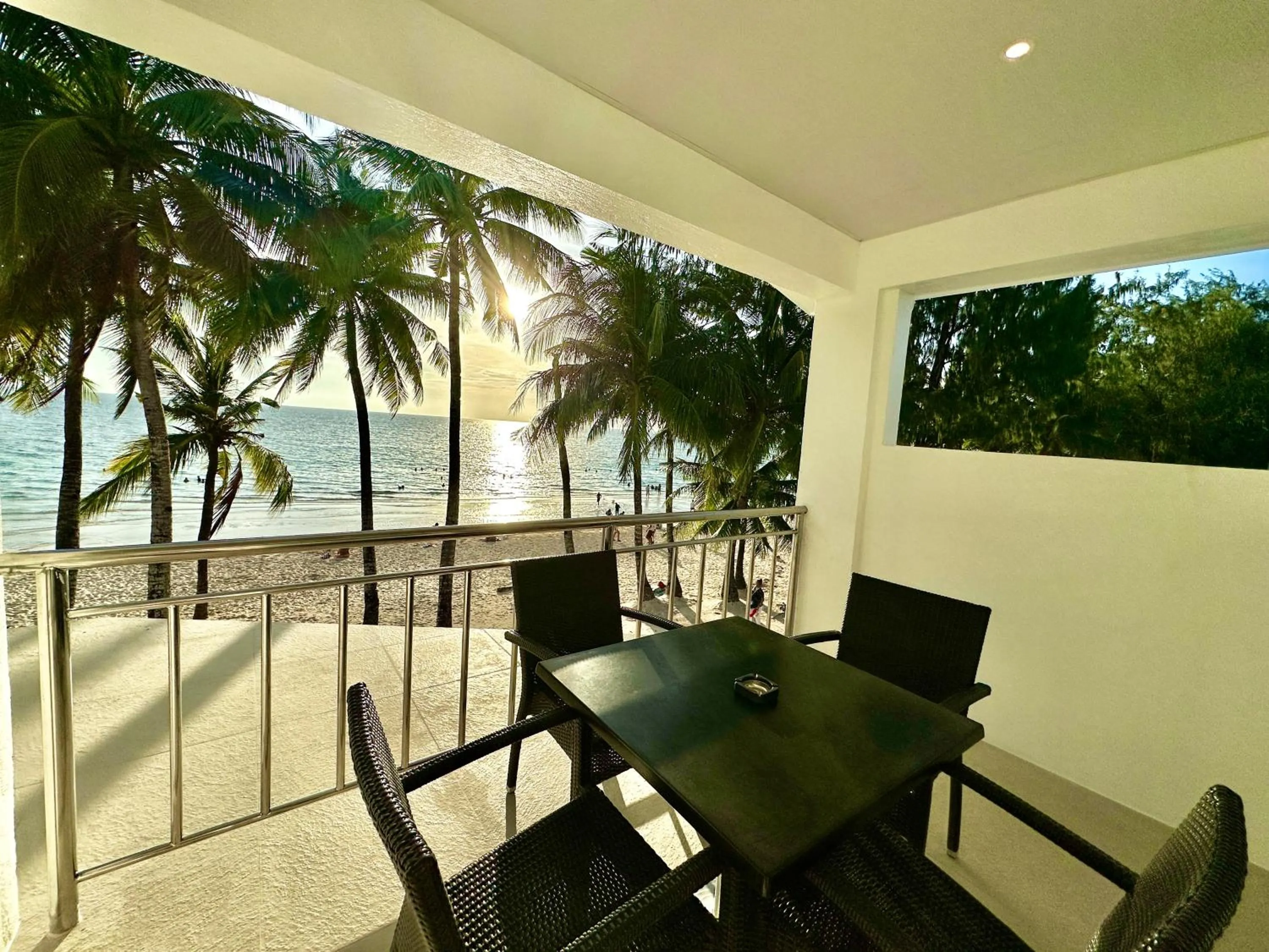 Balcony/Terrace in Calypso Beach and Dive Resort