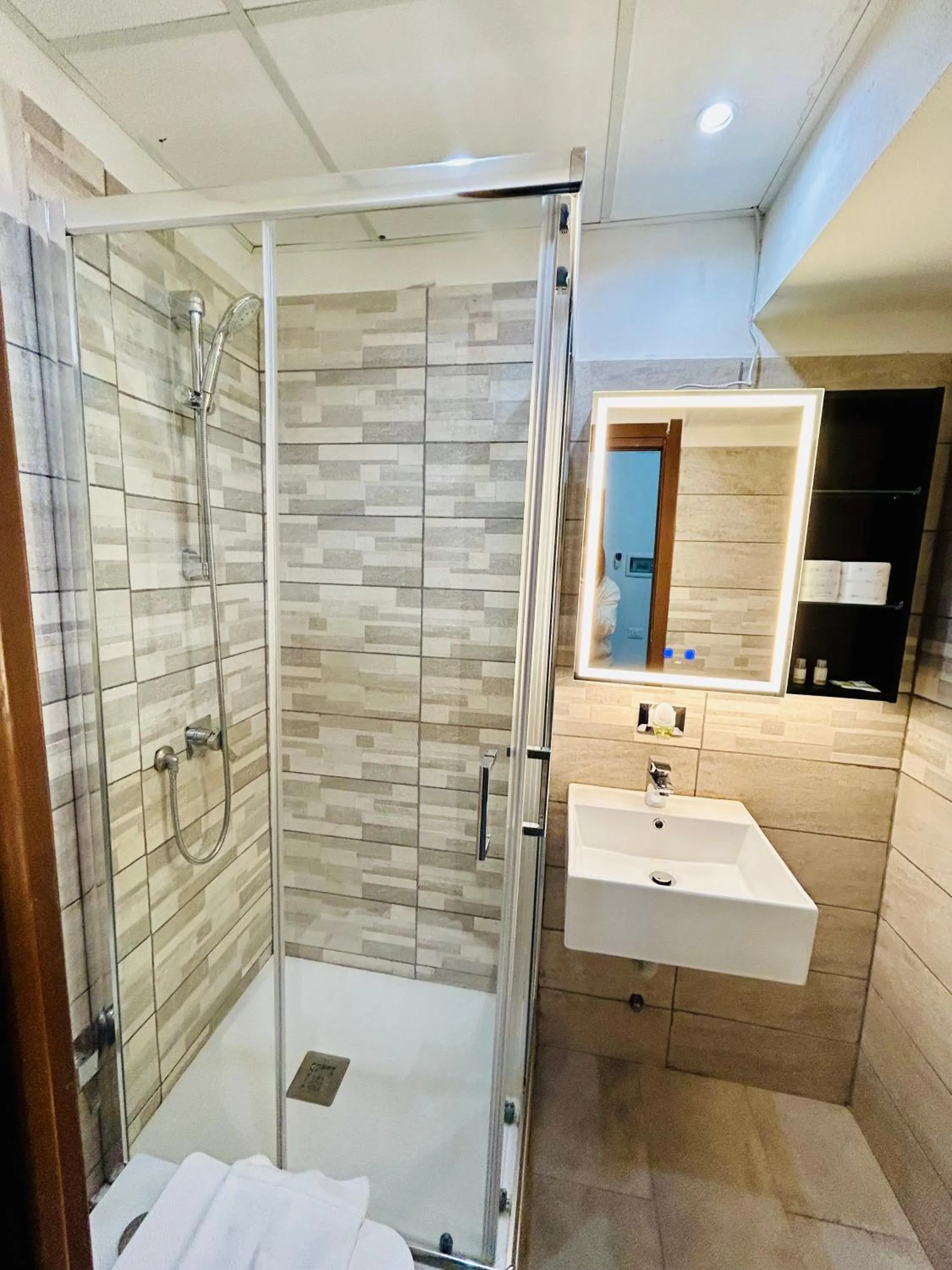 Bathroom in Grandis Rooms