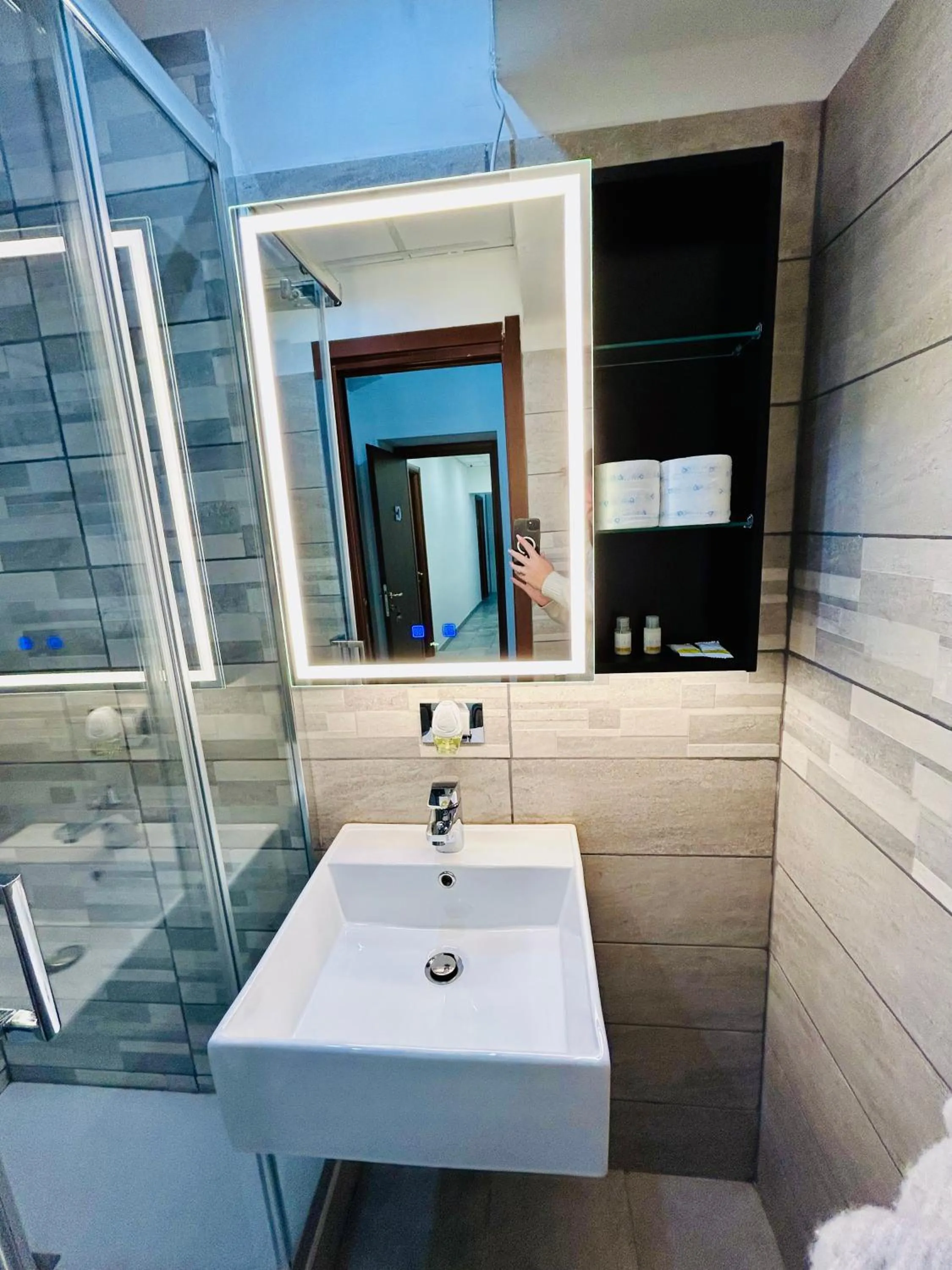 Bathroom in Grandis Rooms