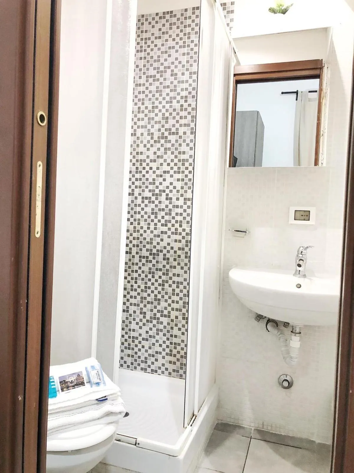 Bathroom in Grandis Rooms