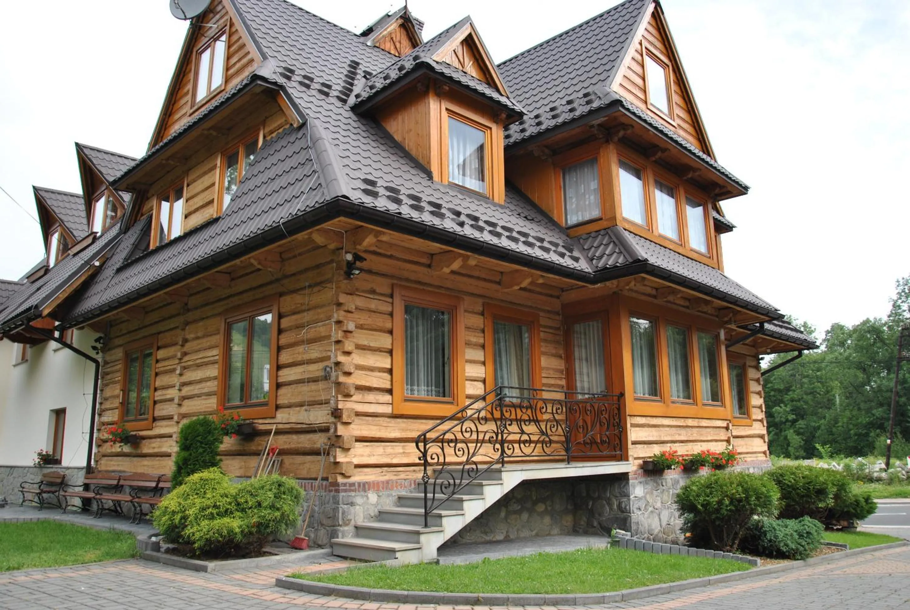 Facade/entrance in Willa Świdrówka