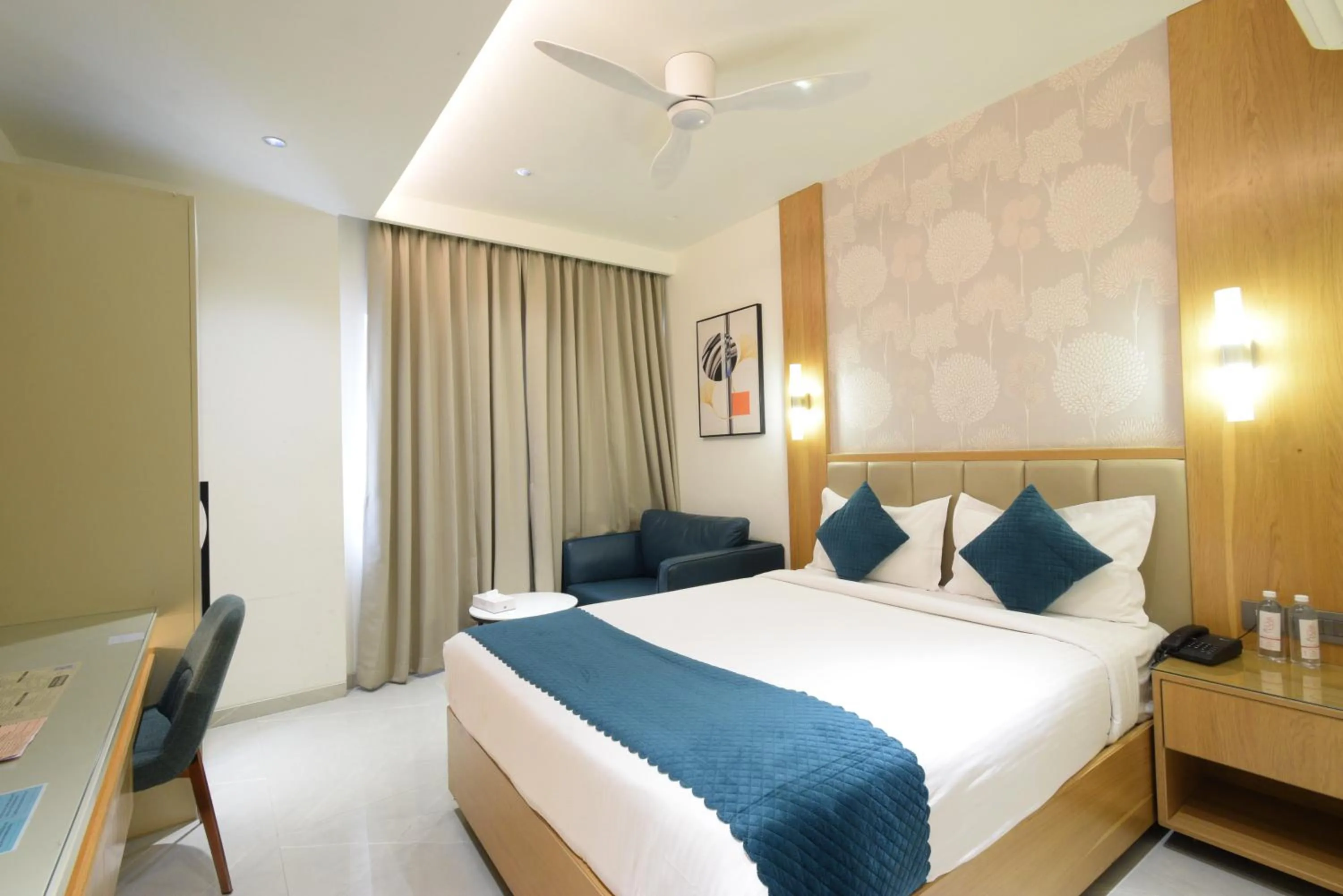 Bed in Hotel TAAR TANGERINE Gachibowli
