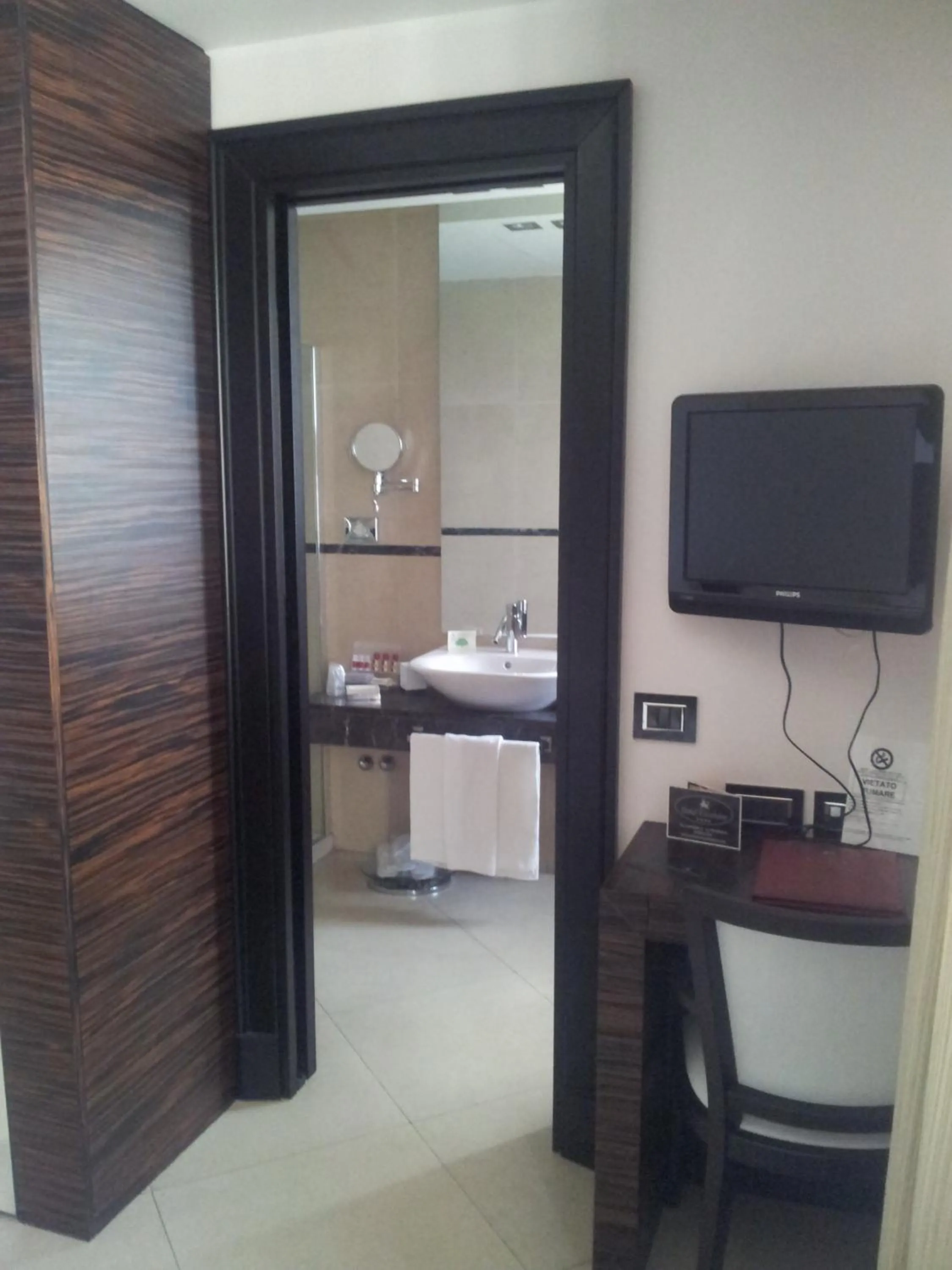 Toilet in Hotel Excelsior