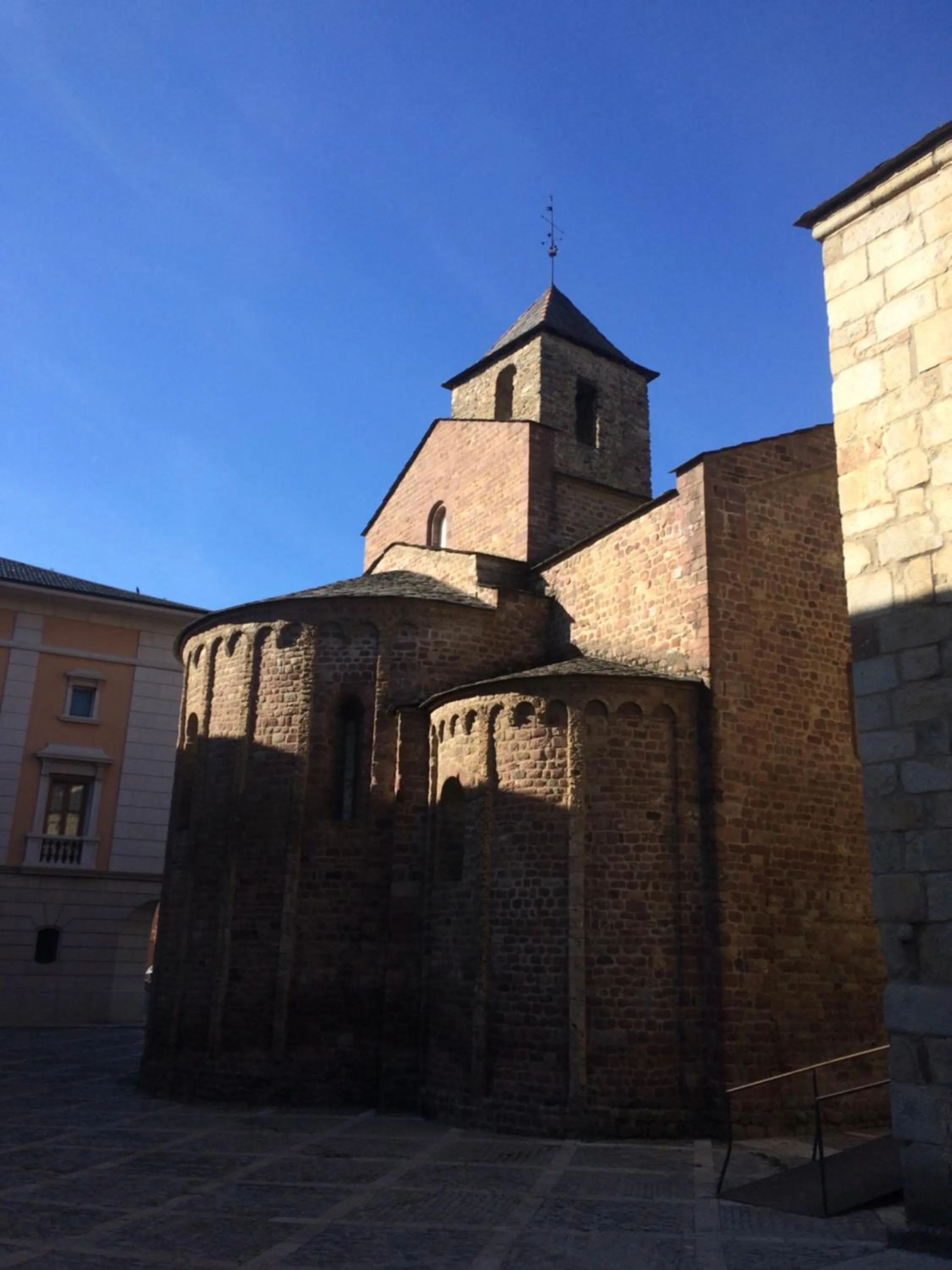 Property building in Casa Catharina