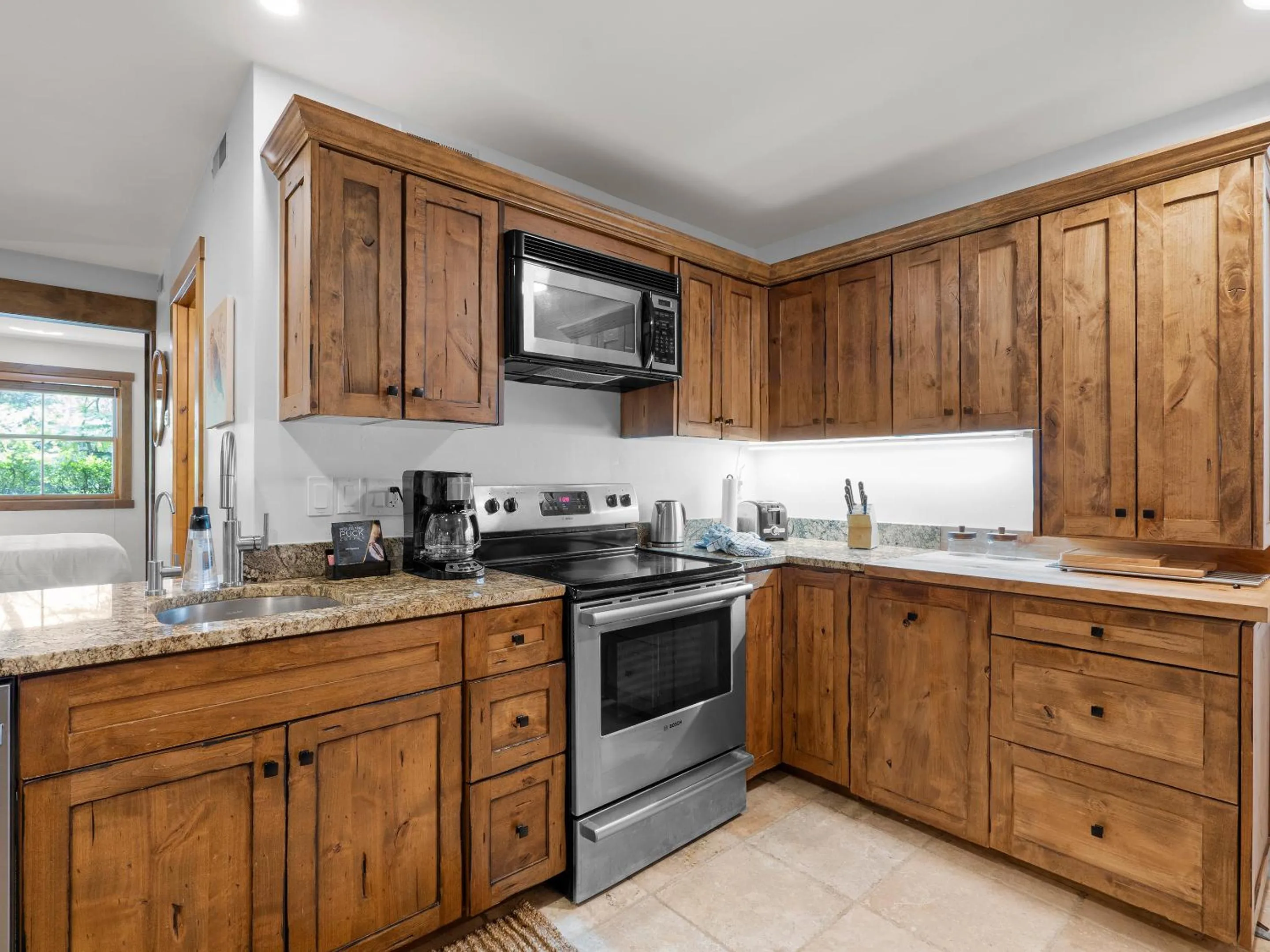 kitchen in Jupiter Inn