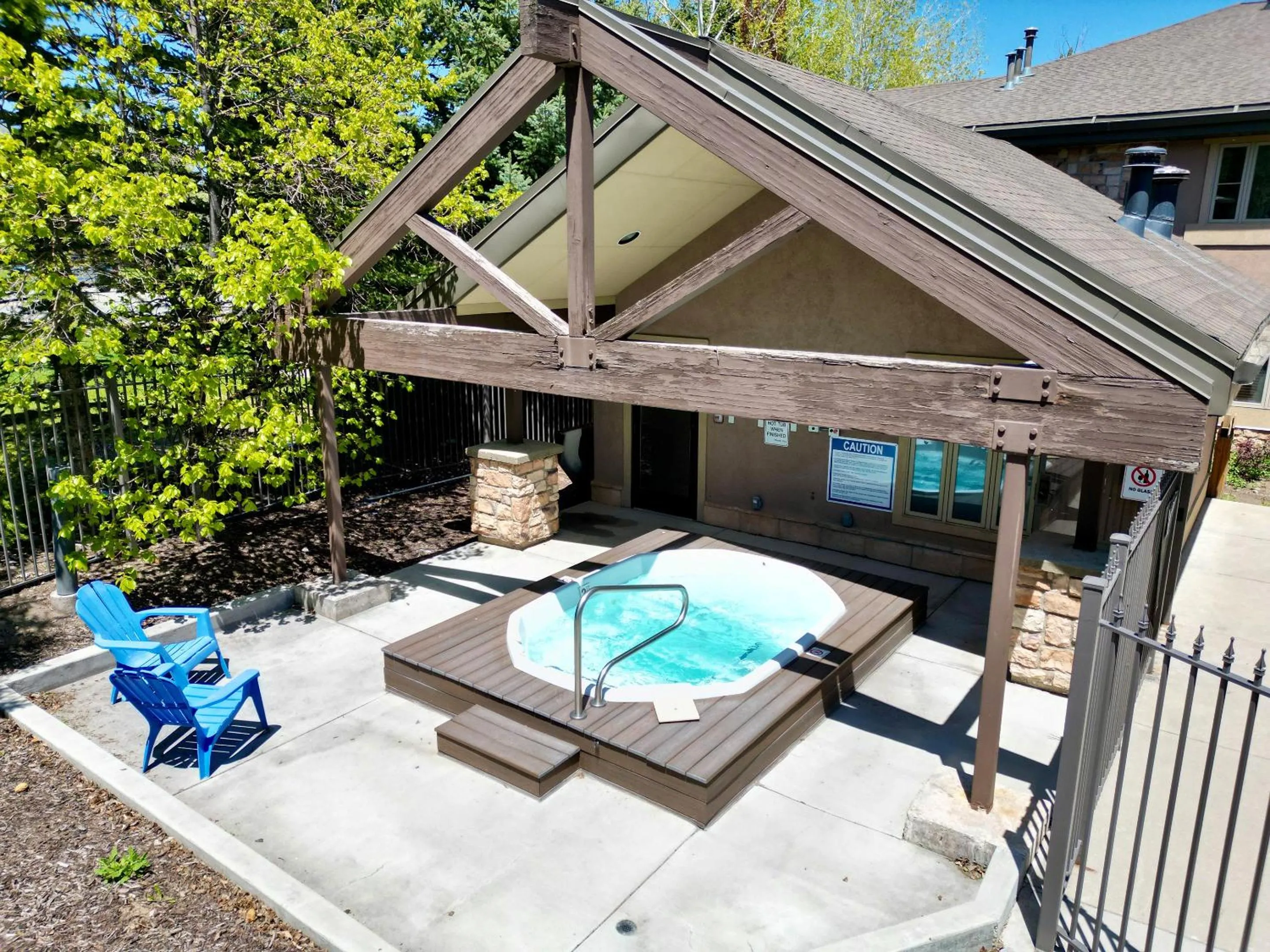 Hot Tub in Jupiter Inn