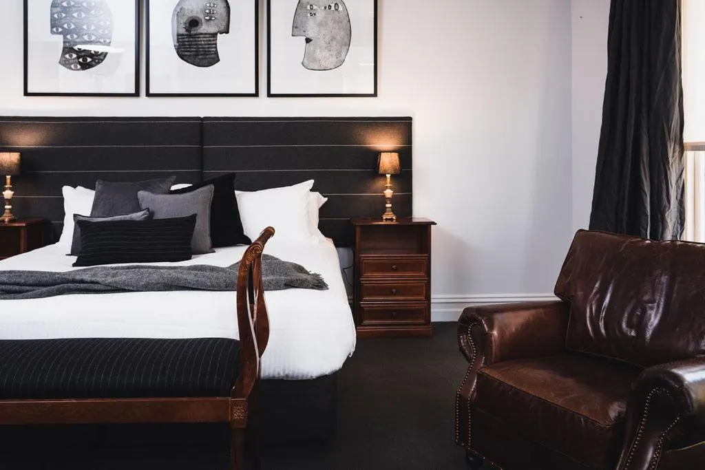 Bed in Hotel Bellinzona Daylesford