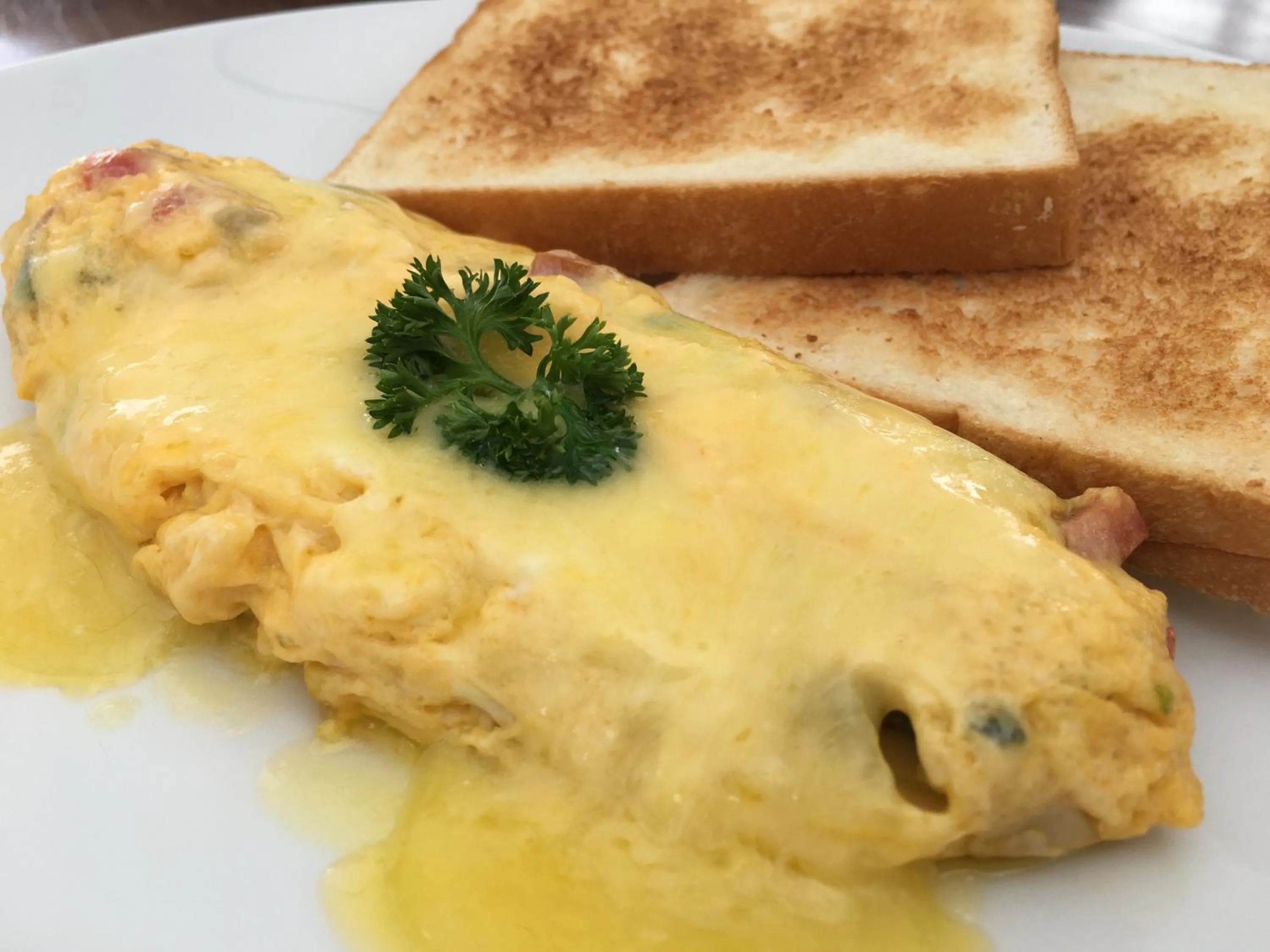 Breakfast in Lanta Castaway Beach Resort