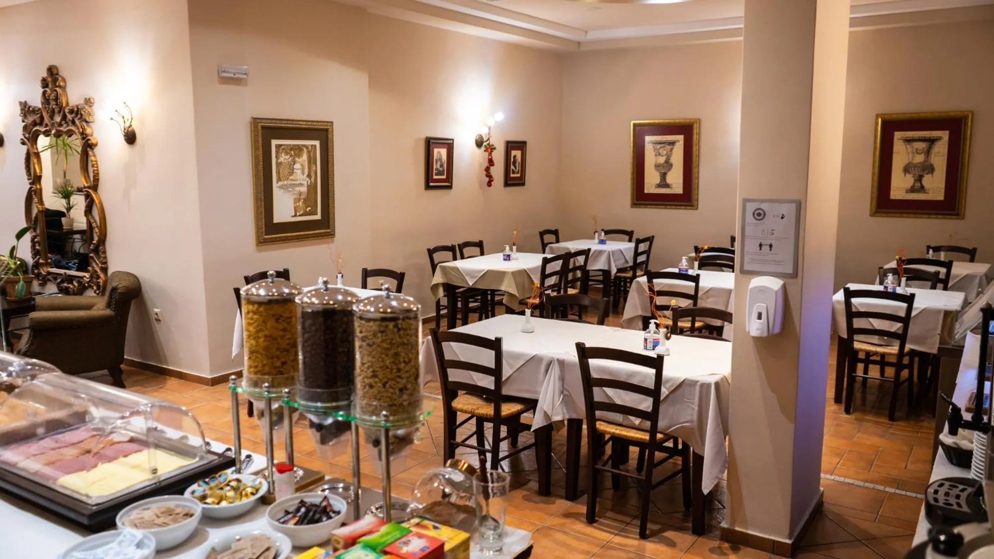 Breakfast in Dellas Boutique Hotel