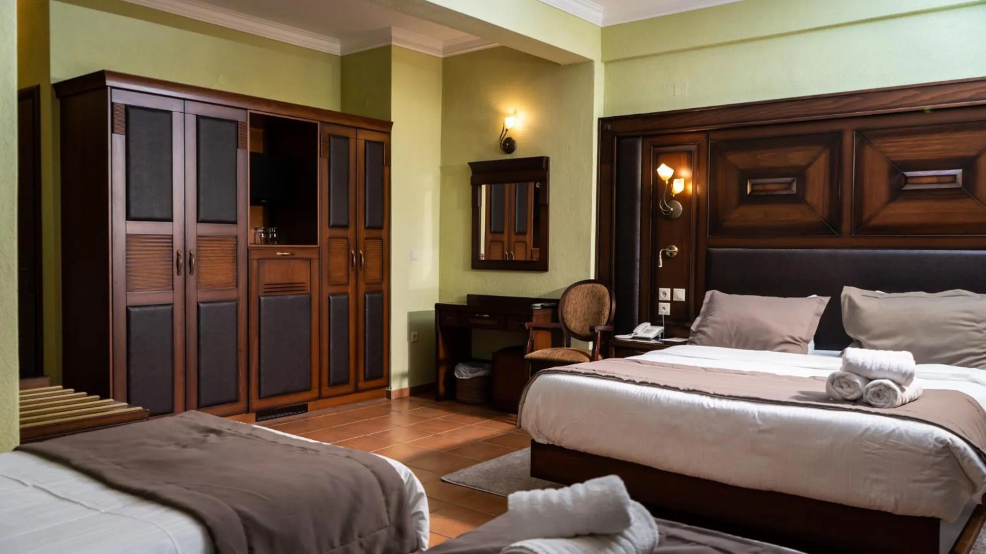 Bedroom, Bed in Dellas Boutique Hotel