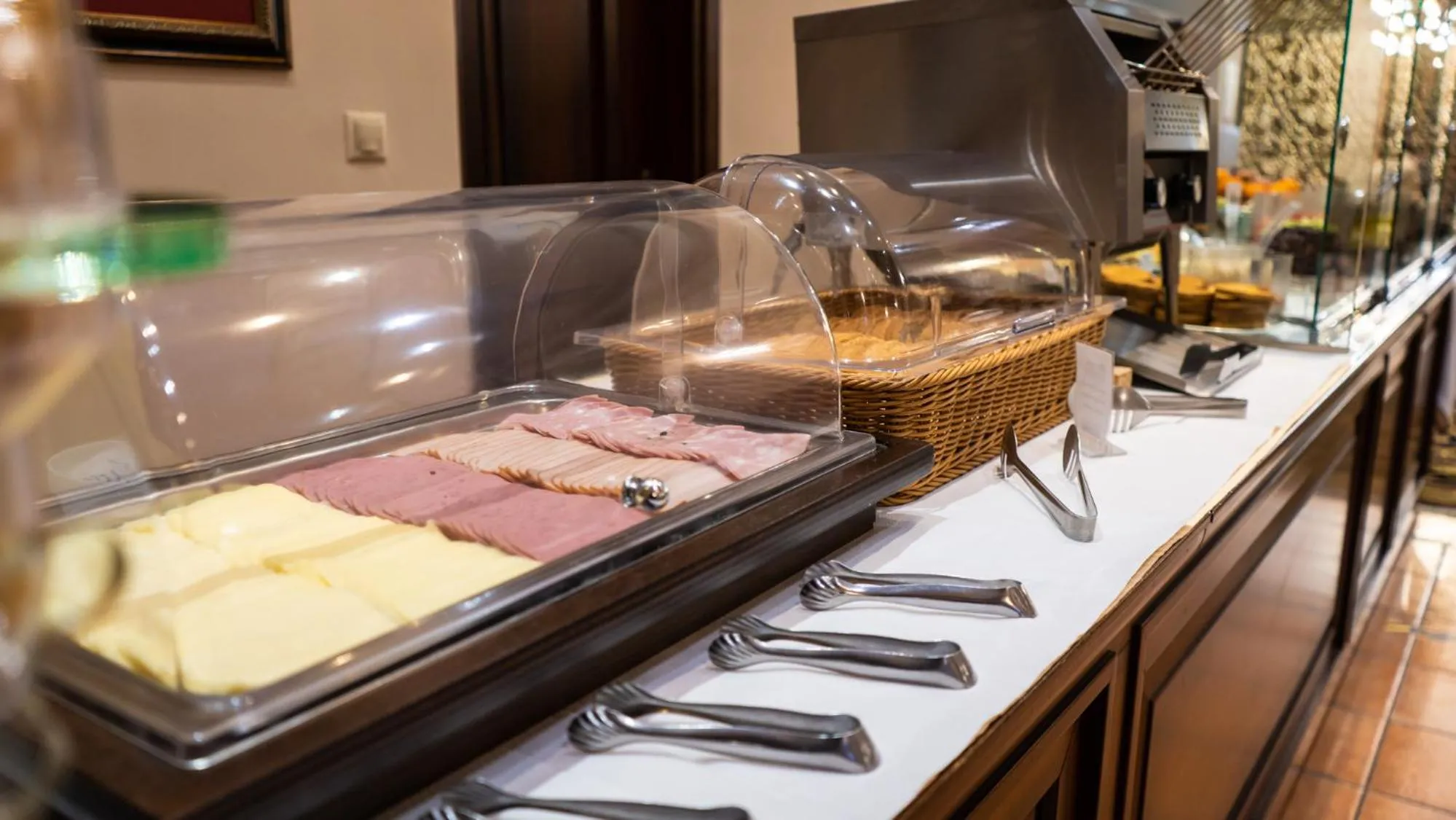 Breakfast in Dellas Boutique Hotel