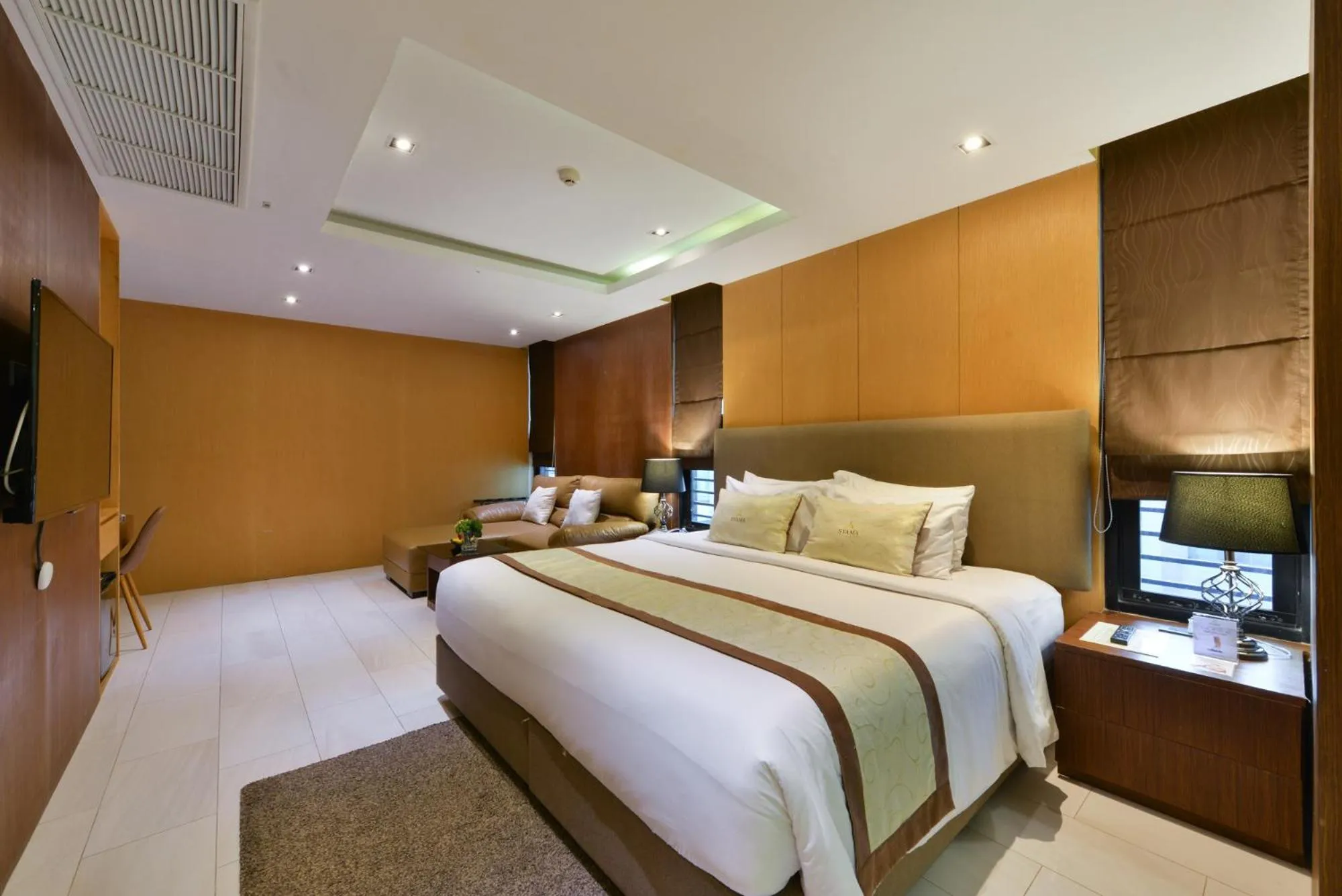 Bed in Syama Suite Sukhumvit 20