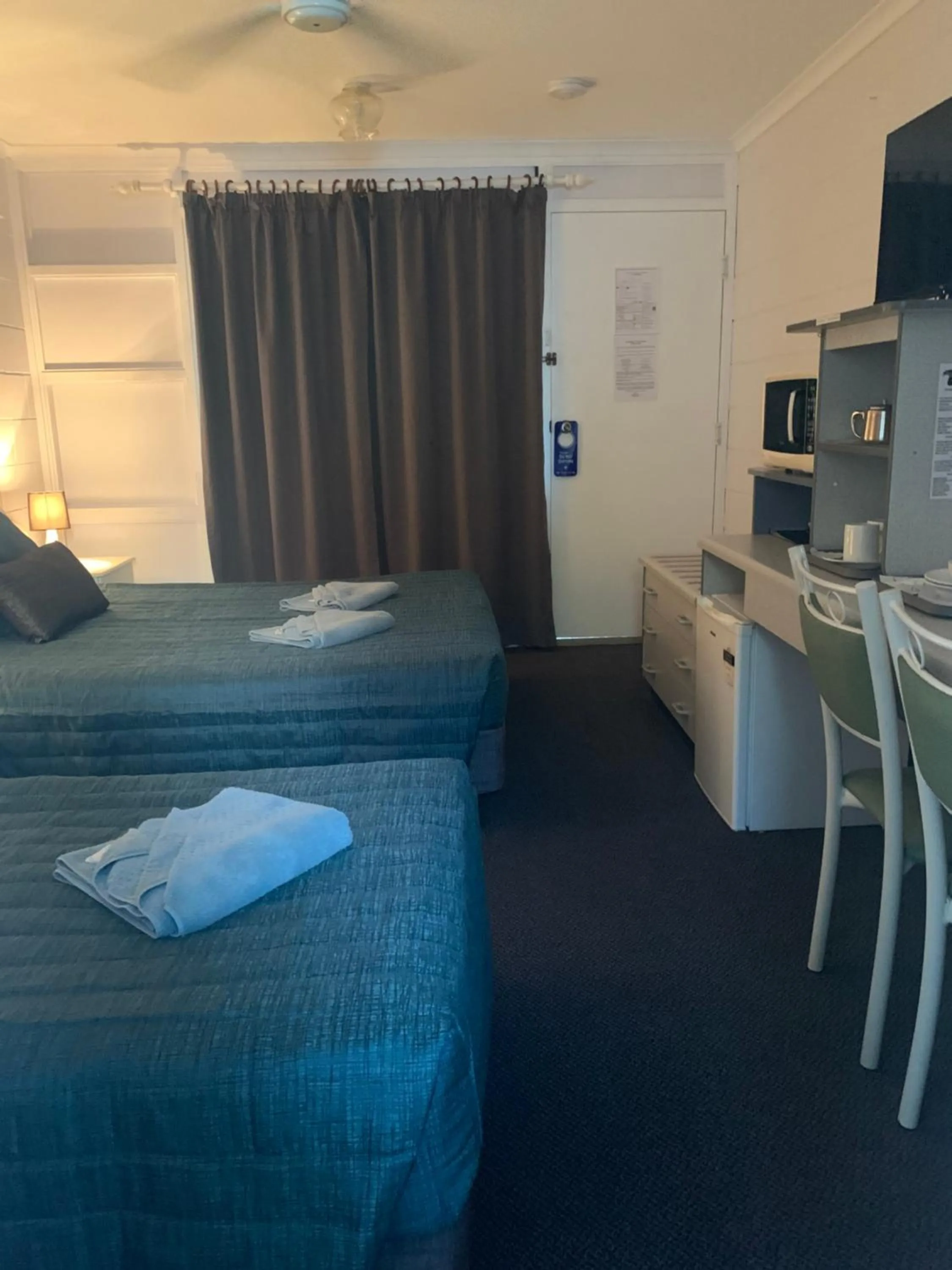 Bed in Warrego Motel