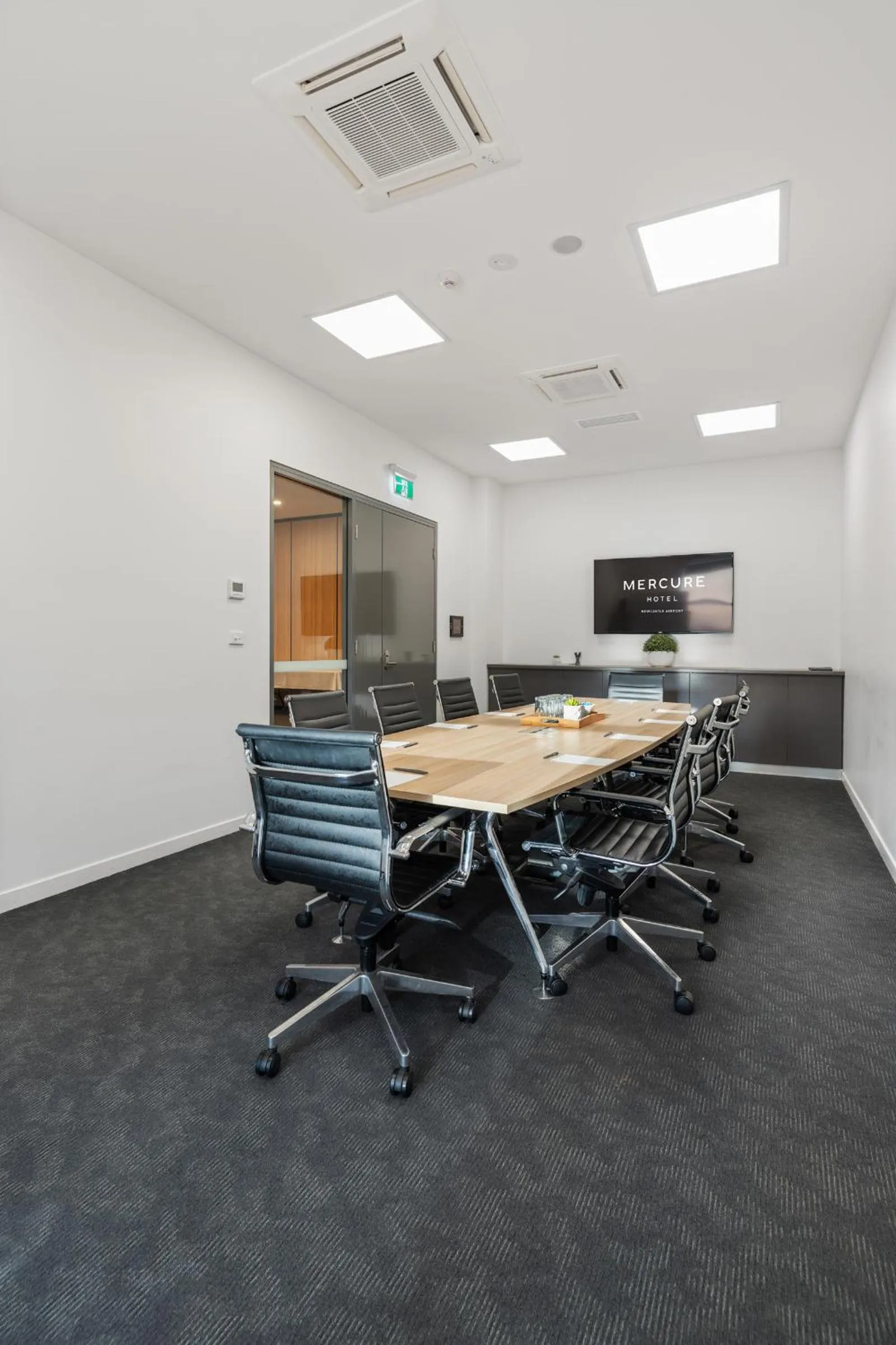 Meeting/conference room in Mercure Newcastle Airport