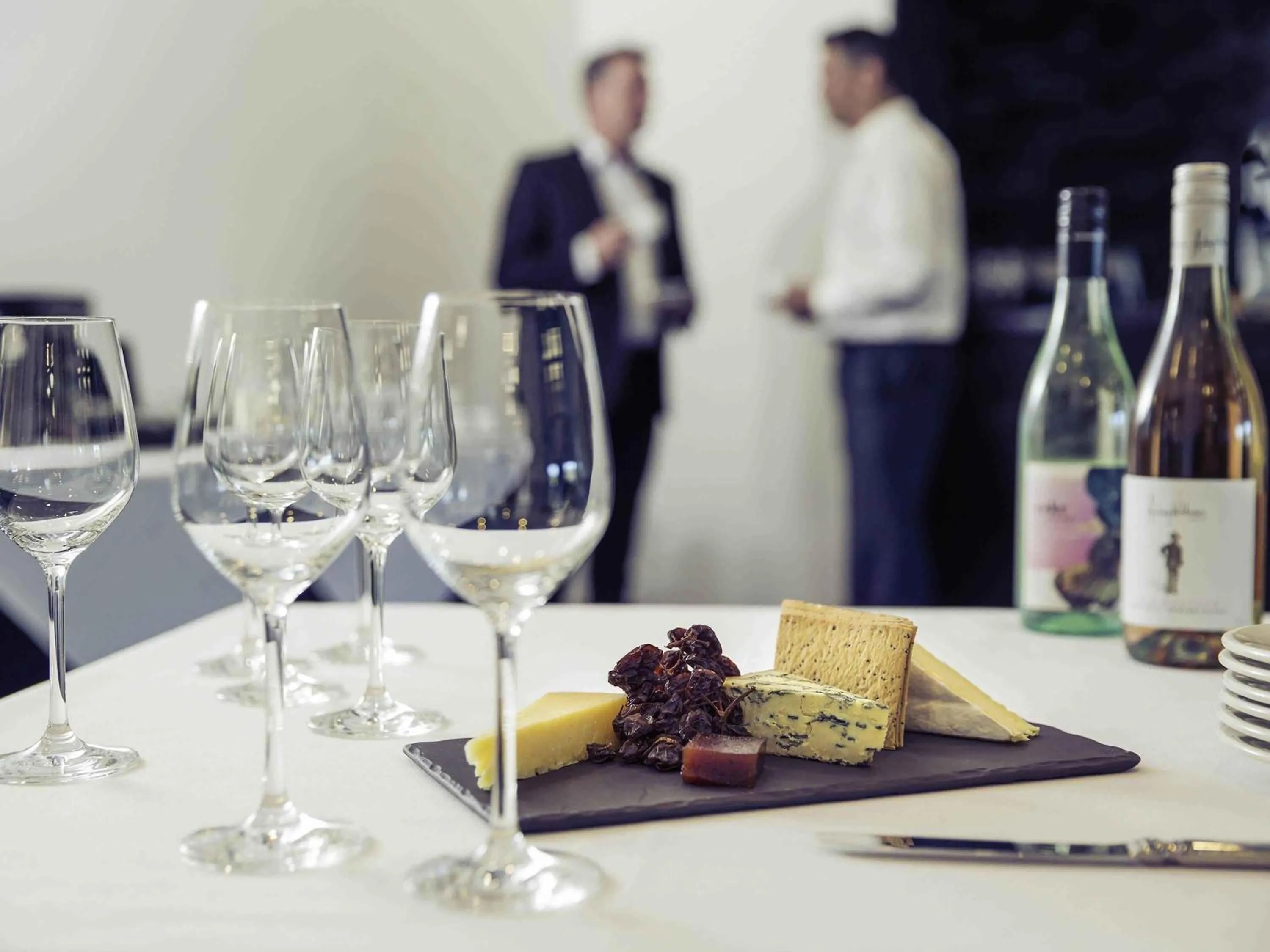 Lounge or bar in Mercure Newcastle Airport