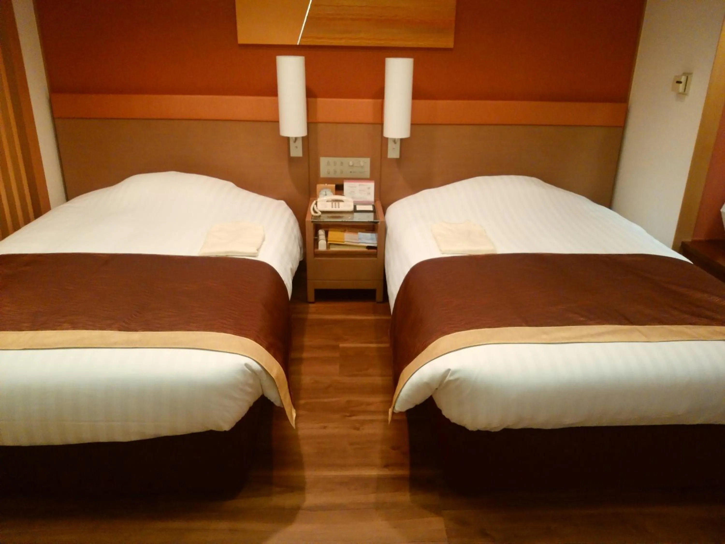 Bed in JR Hotel Clement Tokushima