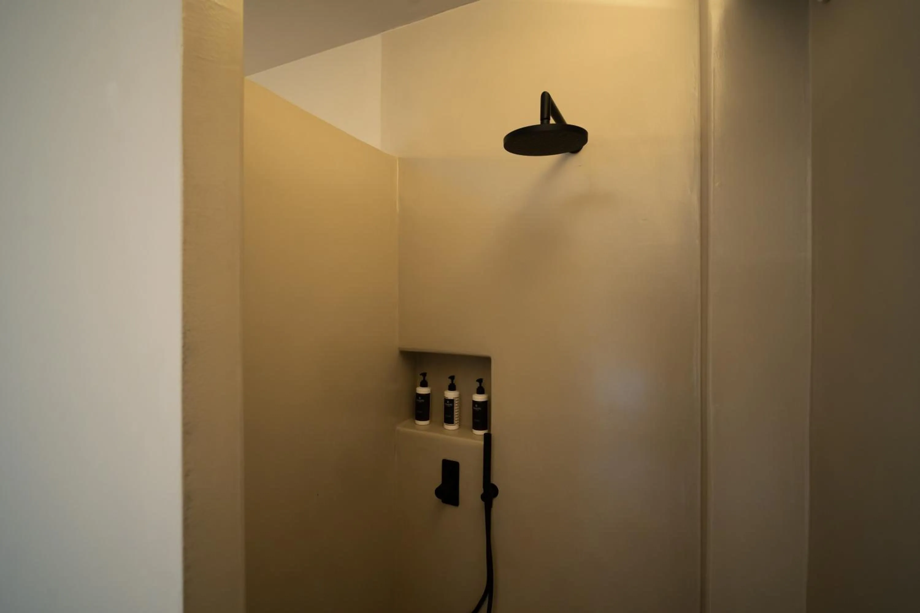 Shower in Black Diamond Suites
