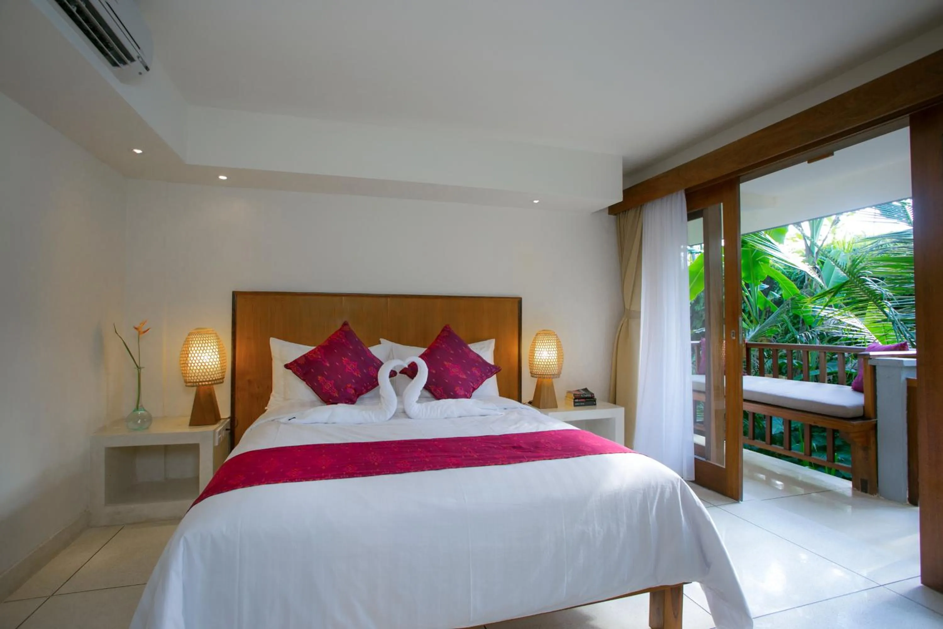 Balcony/Terrace, Bed in Pesantian Villa and Warung