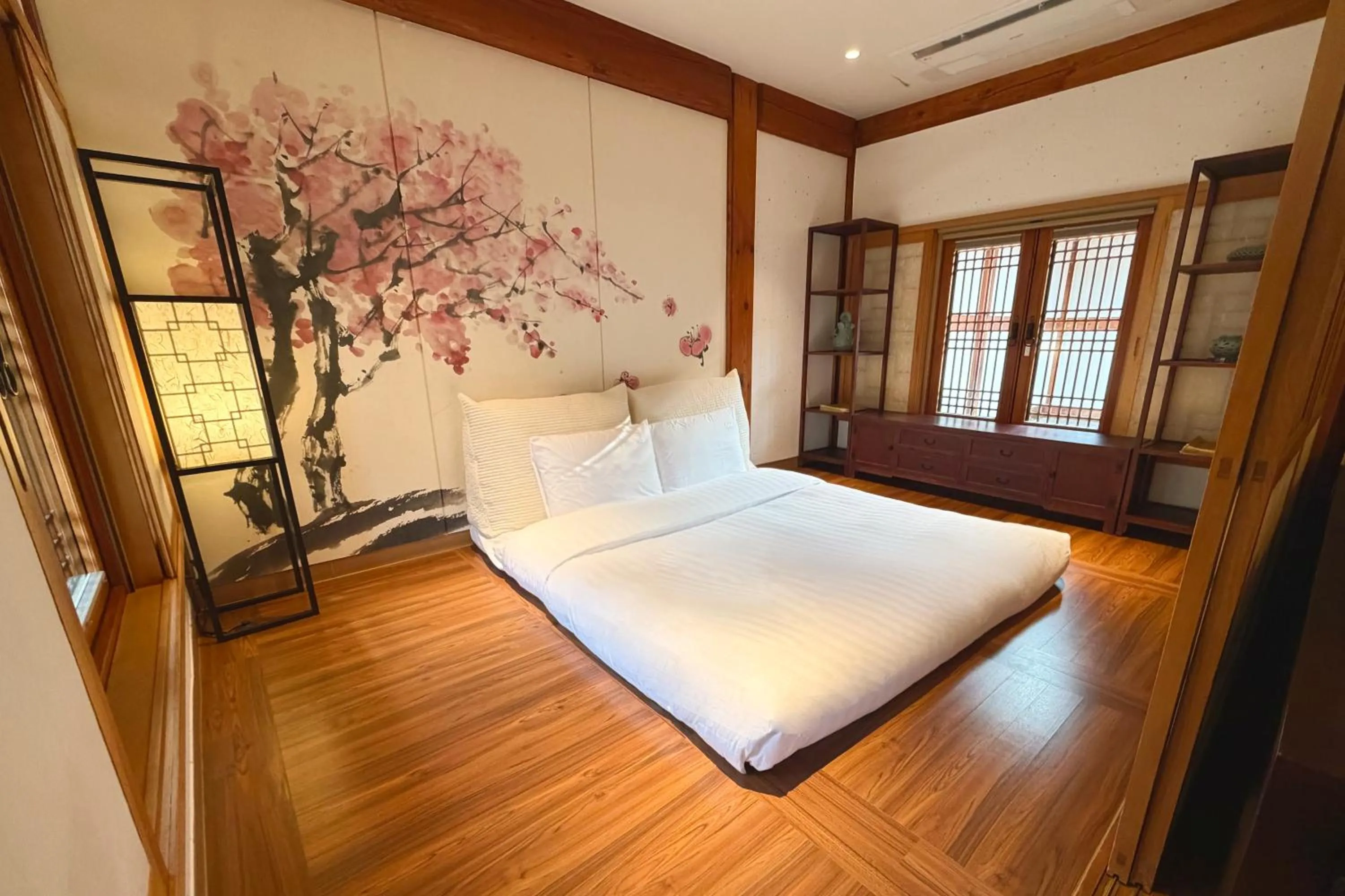 Bed in Gyeongwonjae By Walkerhill