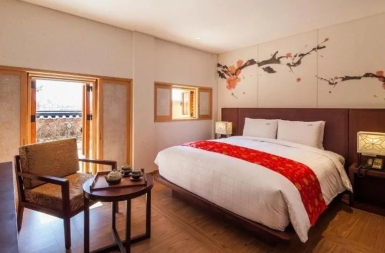 Bedroom, Bed in Gyeongwonjae By Walkerhill